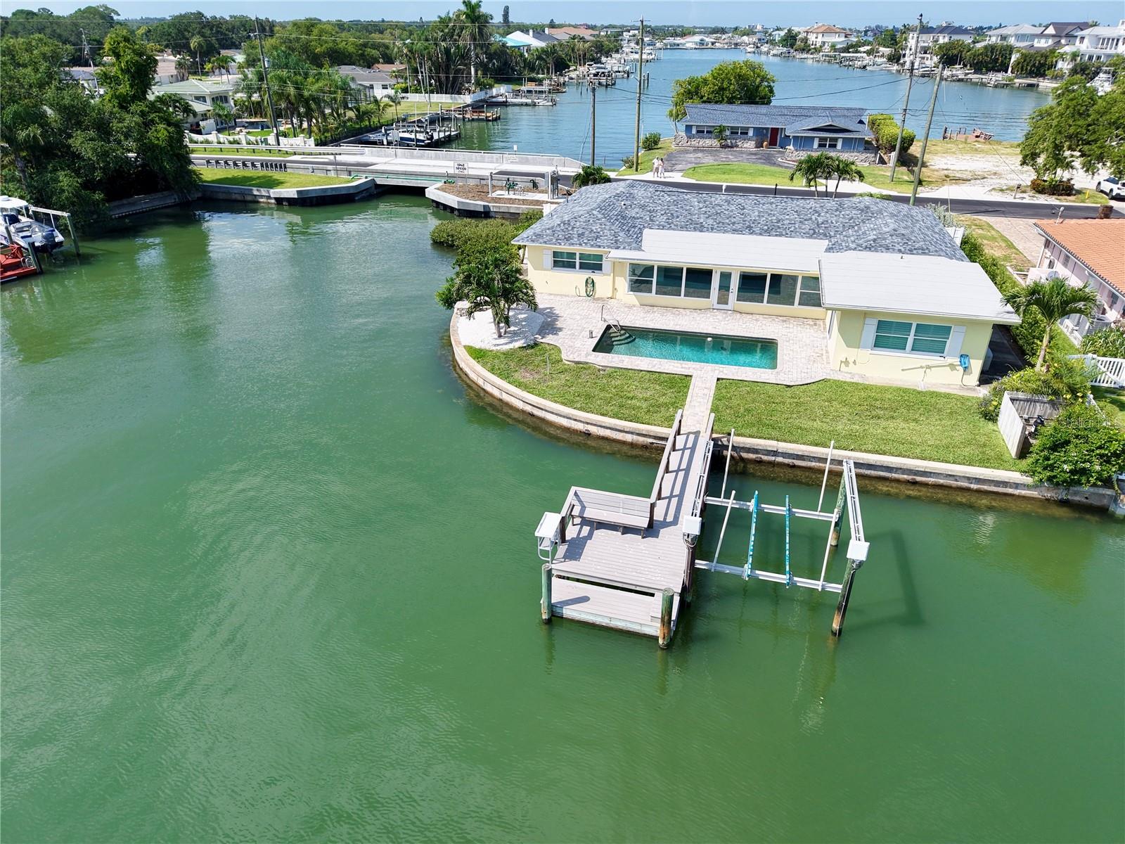 HARBOR BLUFFS SEC 4 - Residential