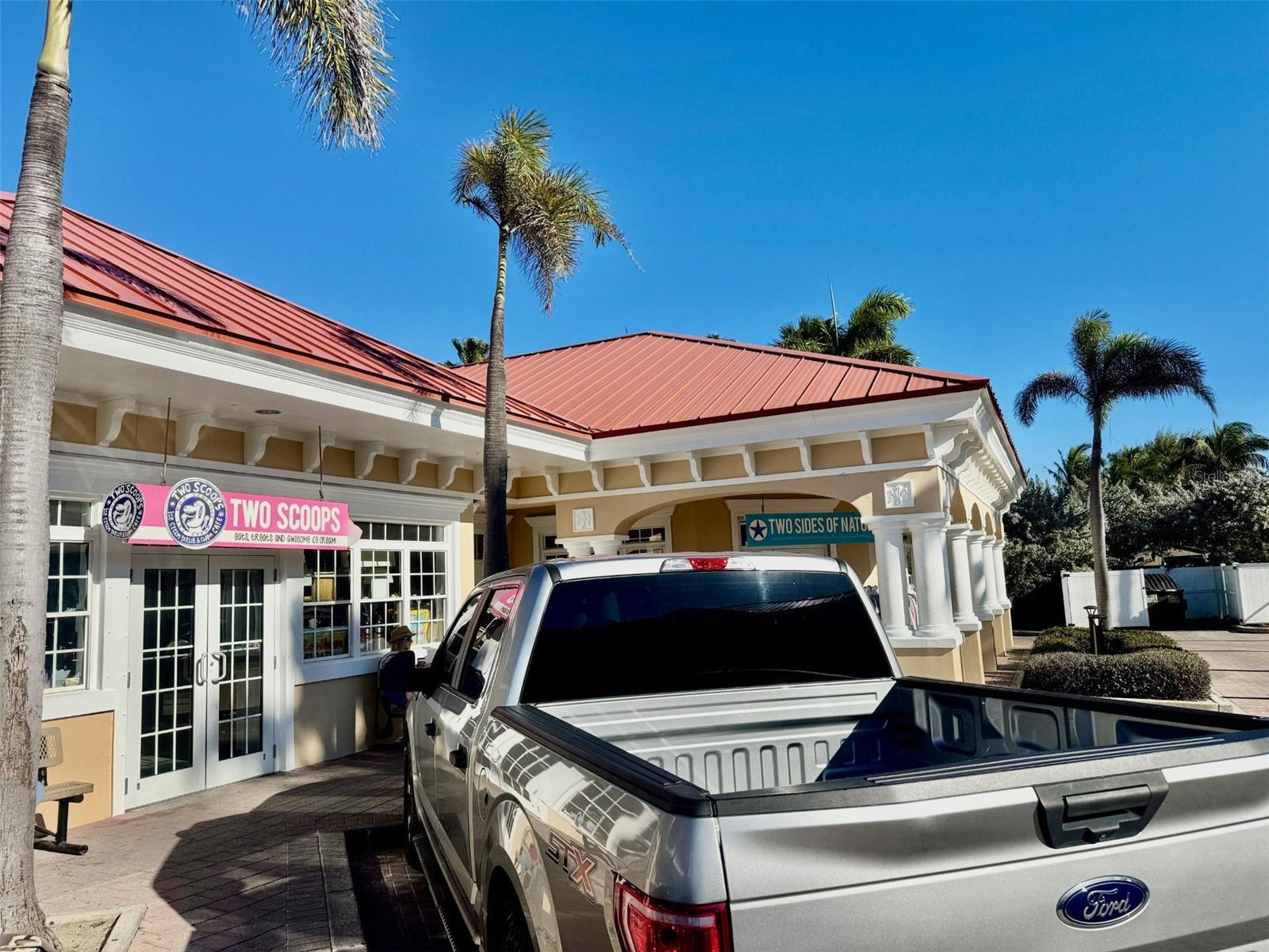 BAYVIEW COMM PLAZA - Commercial Lease