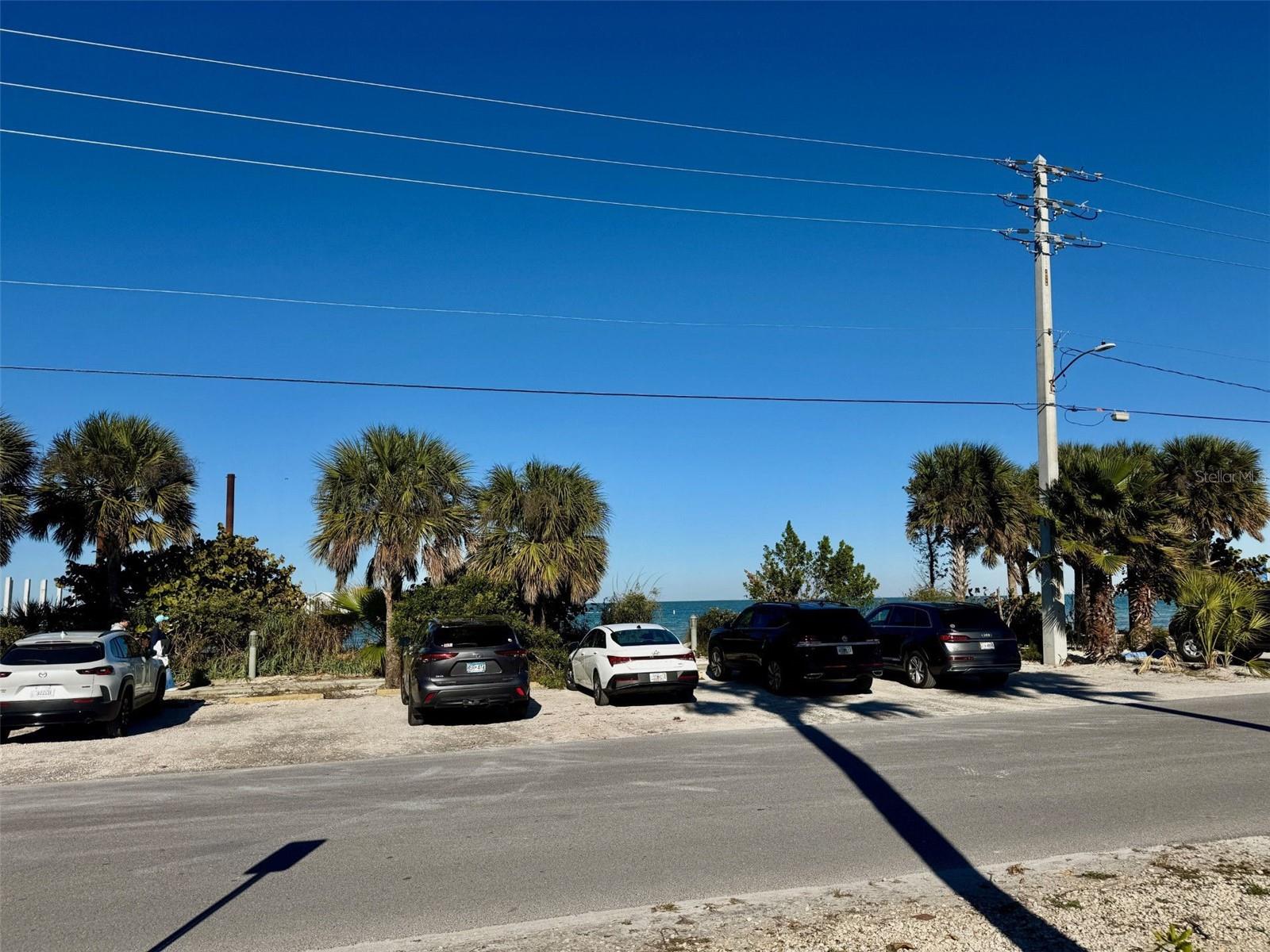 BAYVIEW COMM PLAZA - Commercial Lease