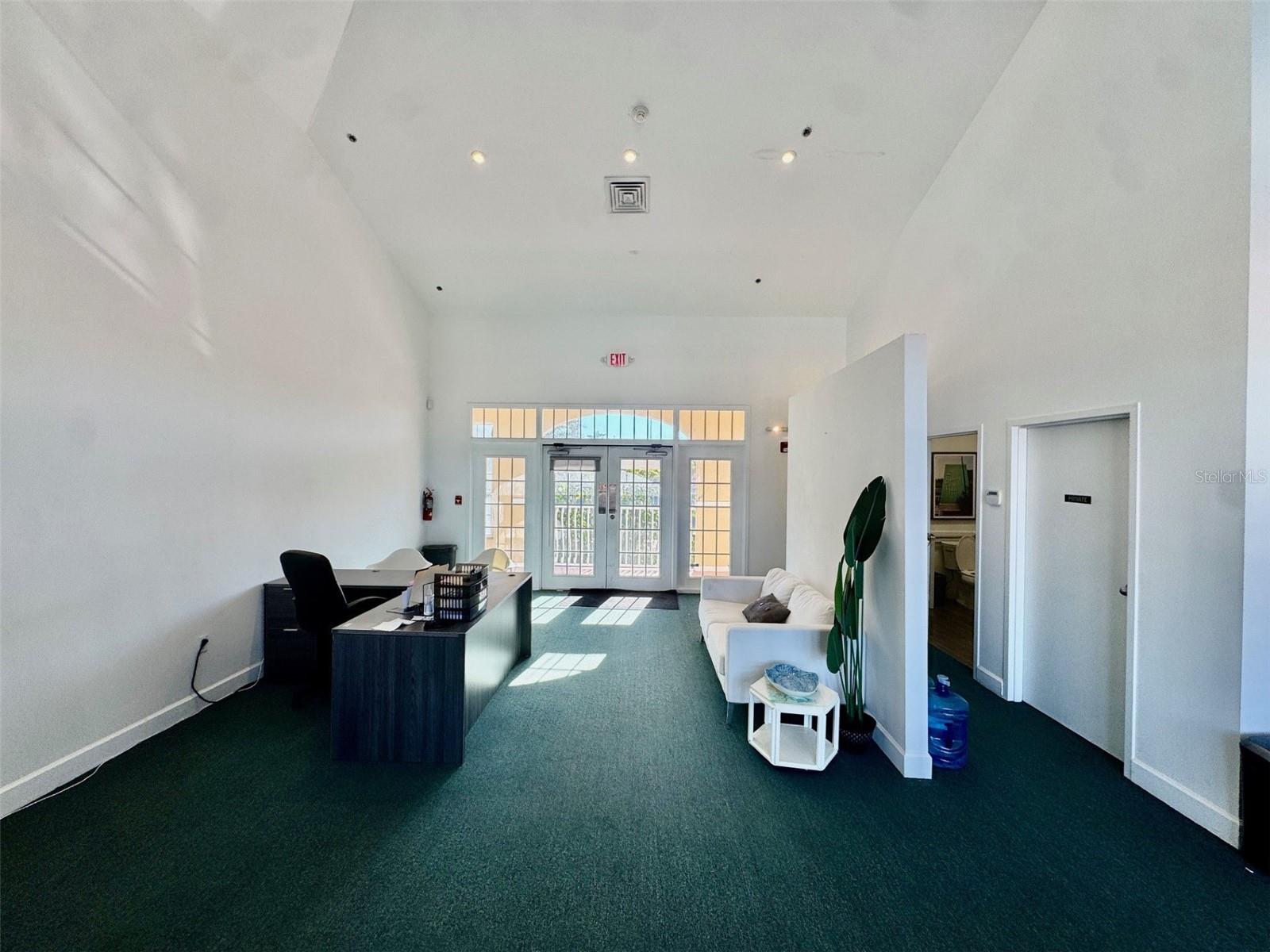 BAYVIEW COMM PLAZA - Commercial Lease