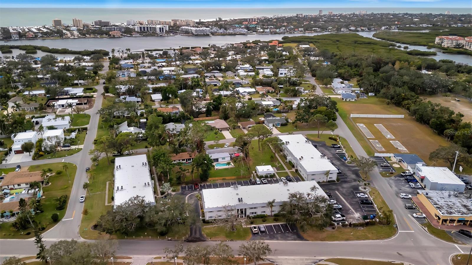 BAYWOOD COLONY GARDEN APTS - Residential