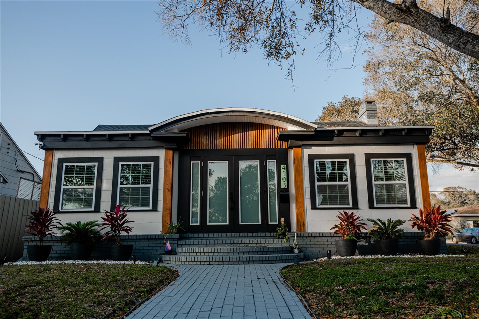 INTER BAY - Residential