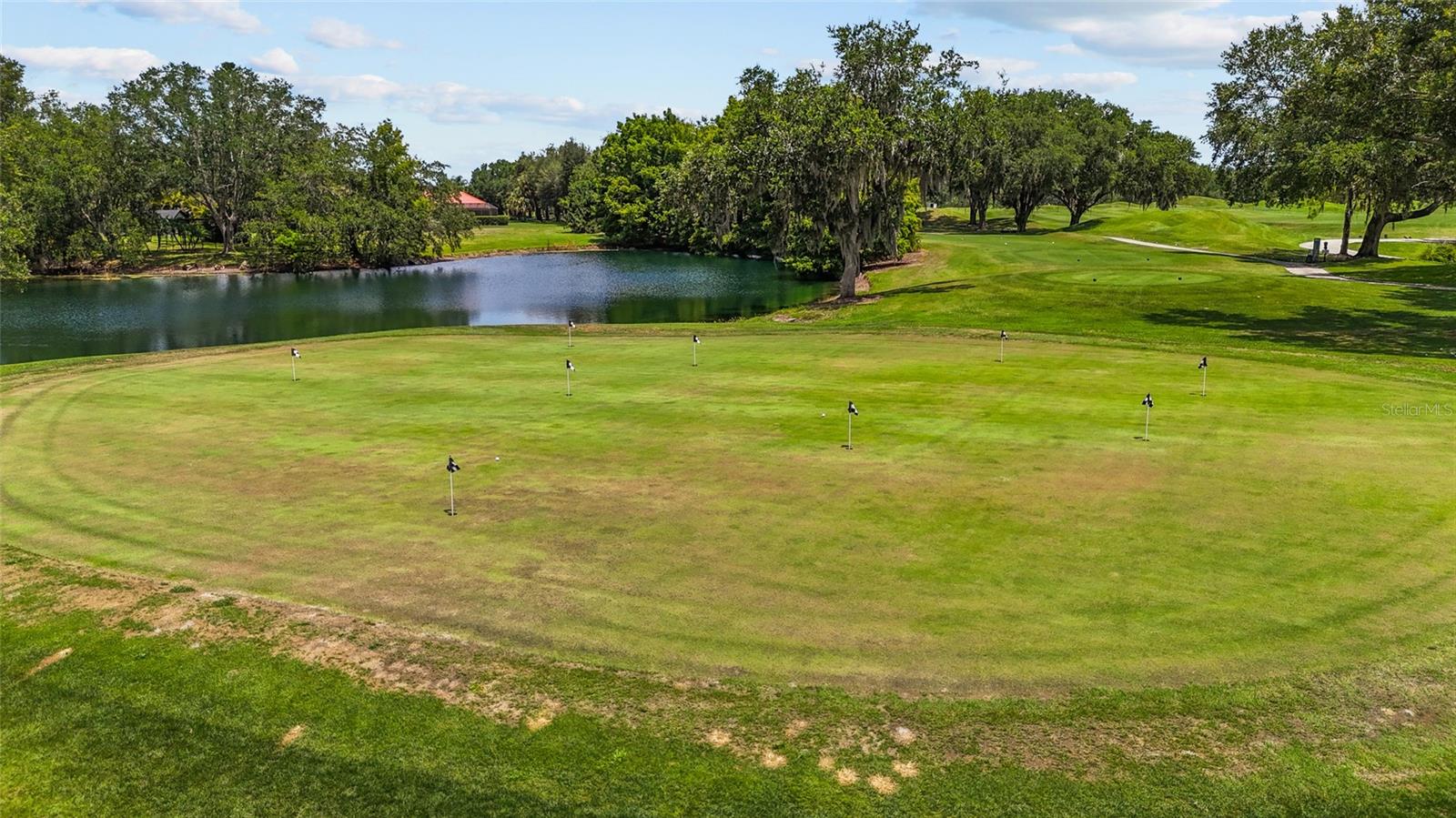 RIVER CLUB - Residential