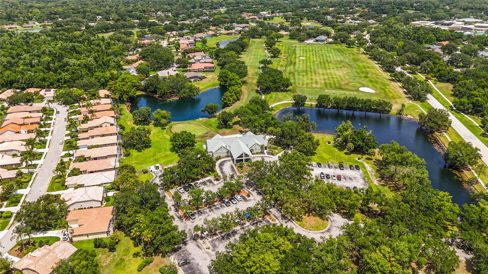 RIVER CLUB - Residential