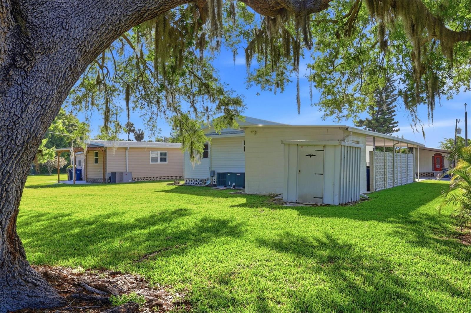 TIDEVUE/DE SOTO COMMUNITY UNIT ONE - Residential