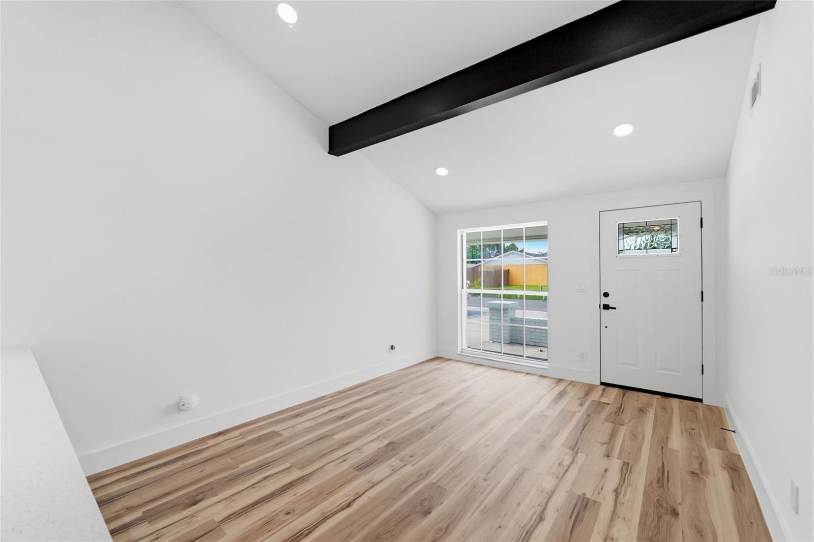 PINEHURST VILLAS - Residential