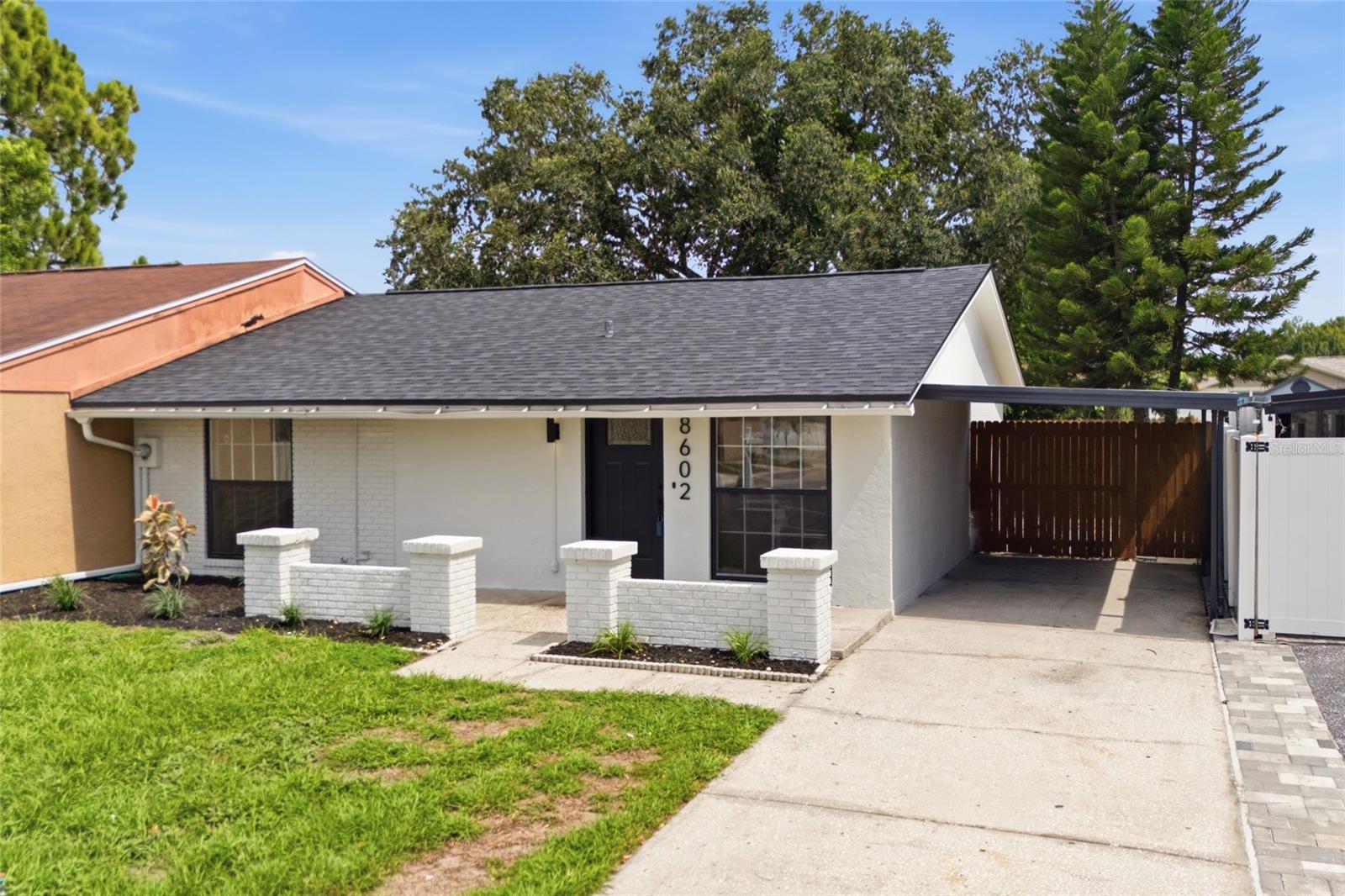 PINEHURST VILLAS - Residential