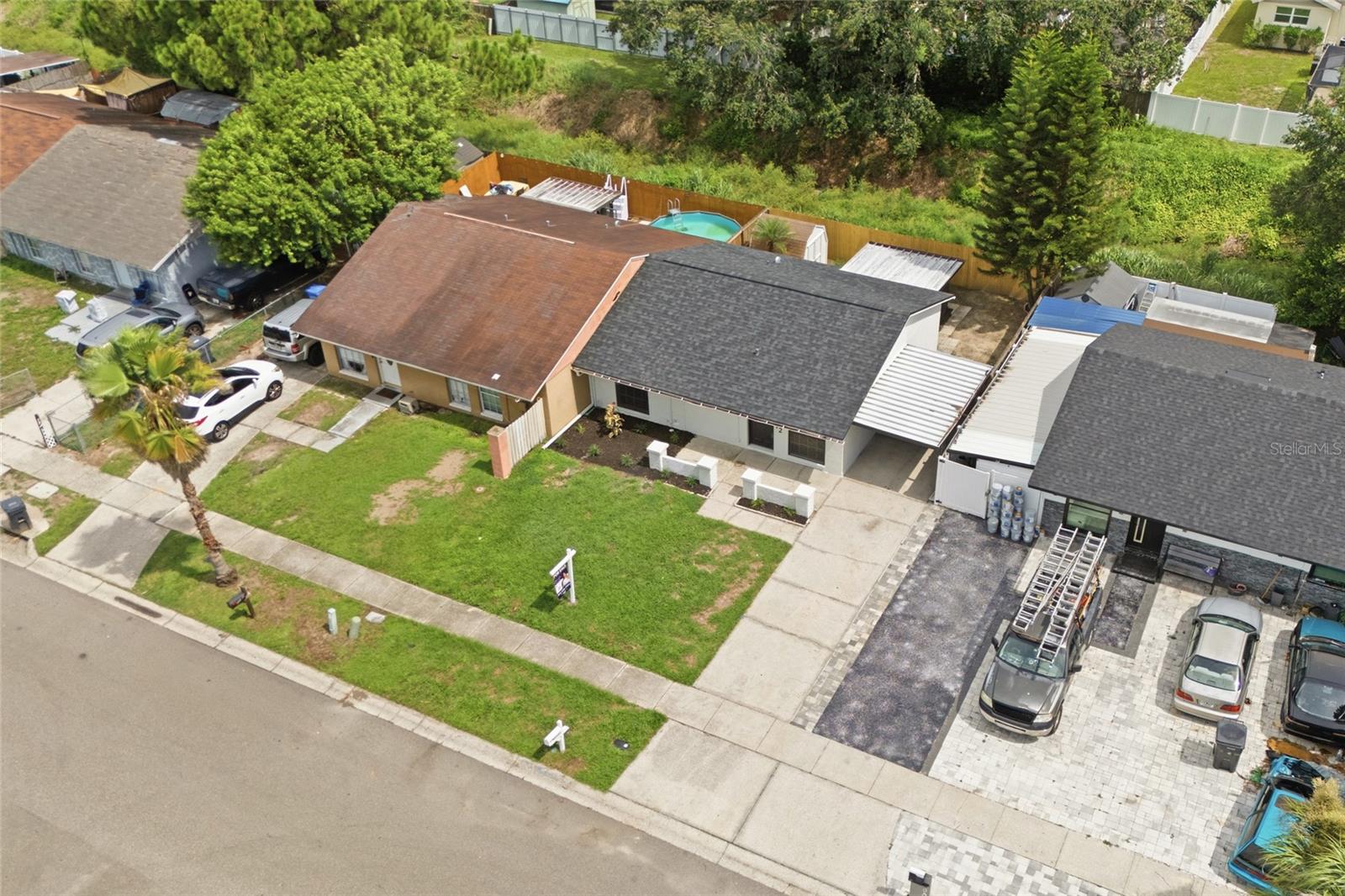 PINEHURST VILLAS - Residential