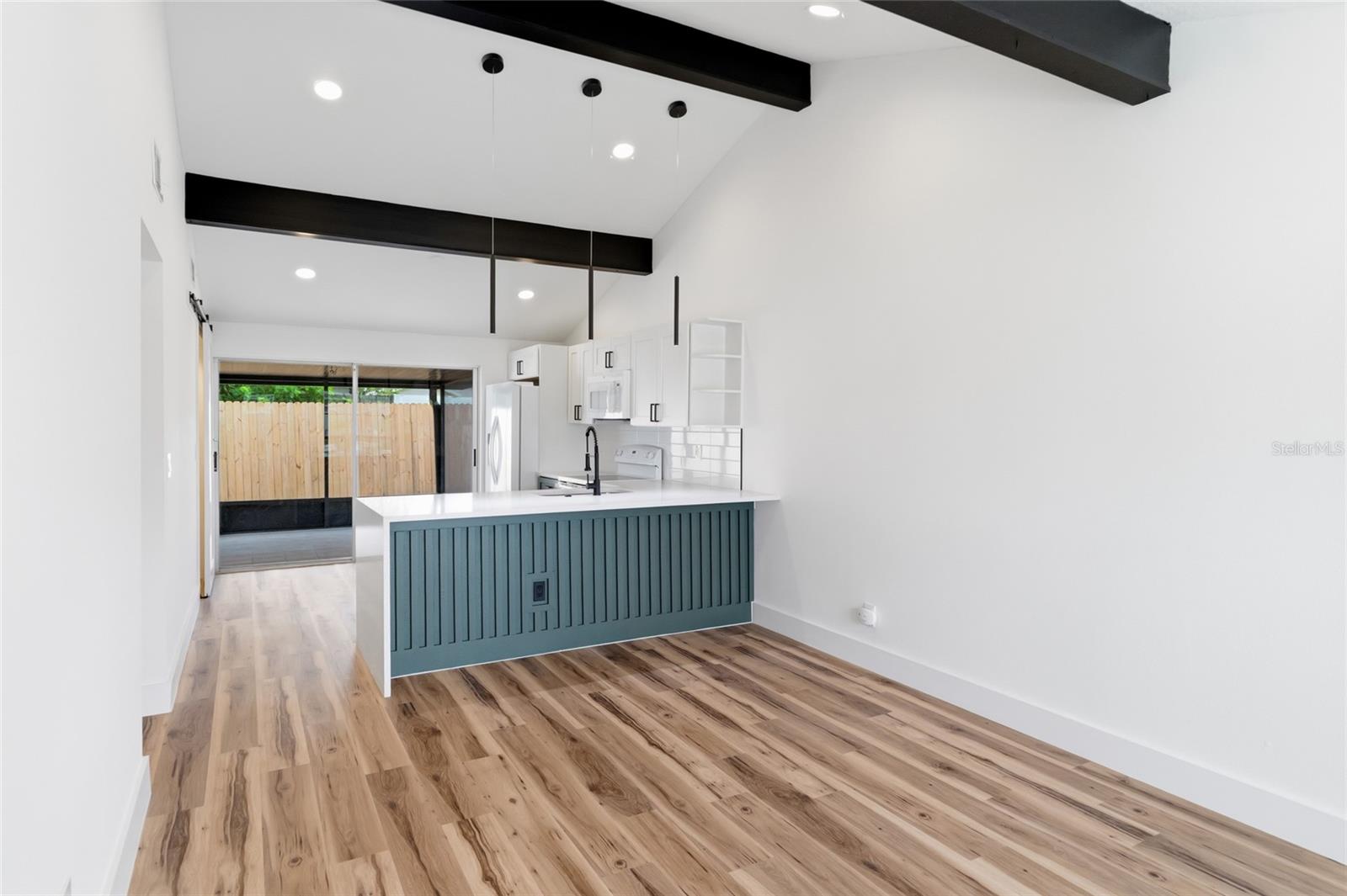 PINEHURST VILLAS - Residential