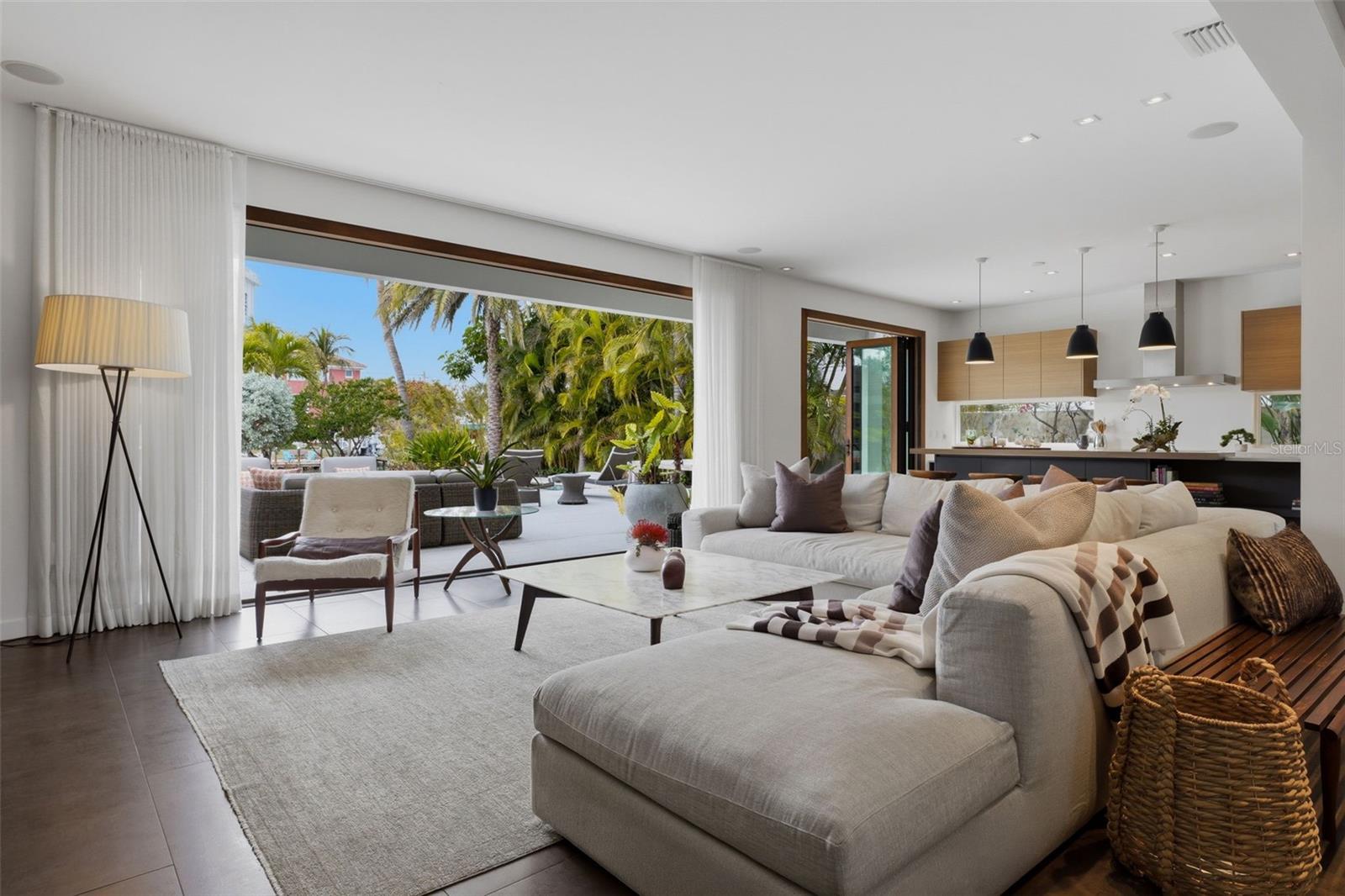SAINT ARMANDS DIV JOHN RINGLING ESTATES - Residential