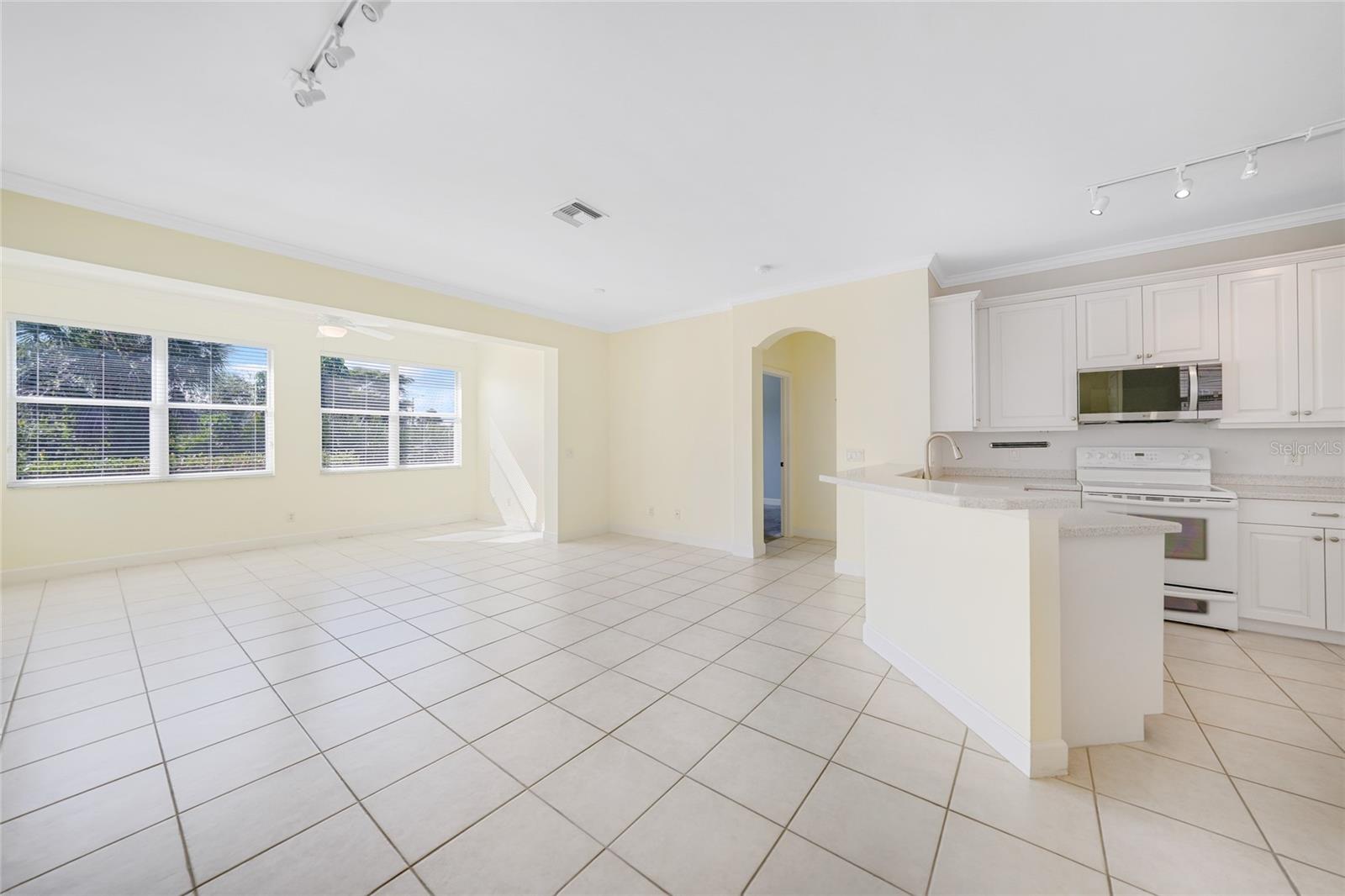 VILLAS AT COBIA CAY CONDO - Residential