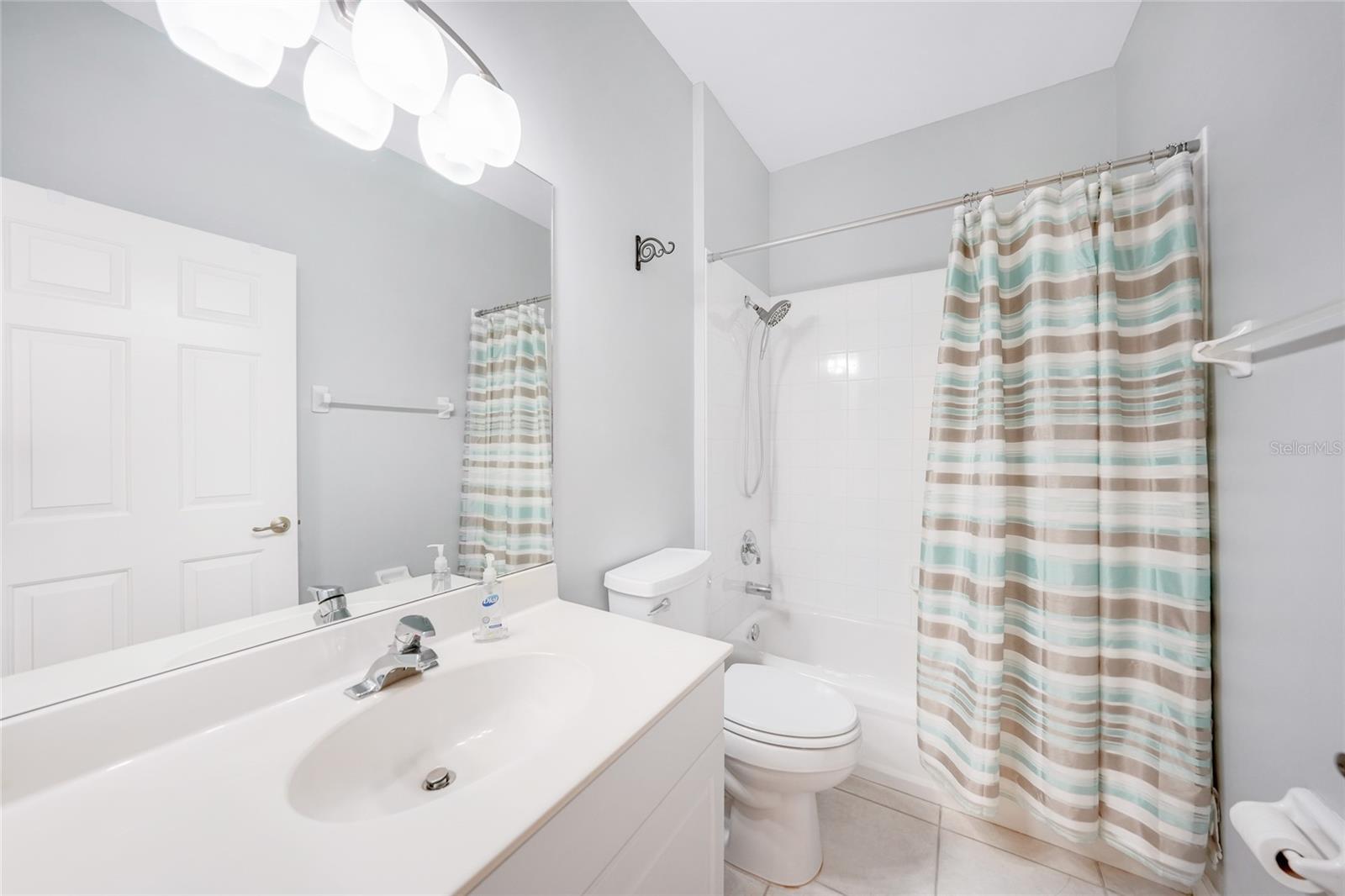 VILLAS AT COBIA CAY CONDO - Residential