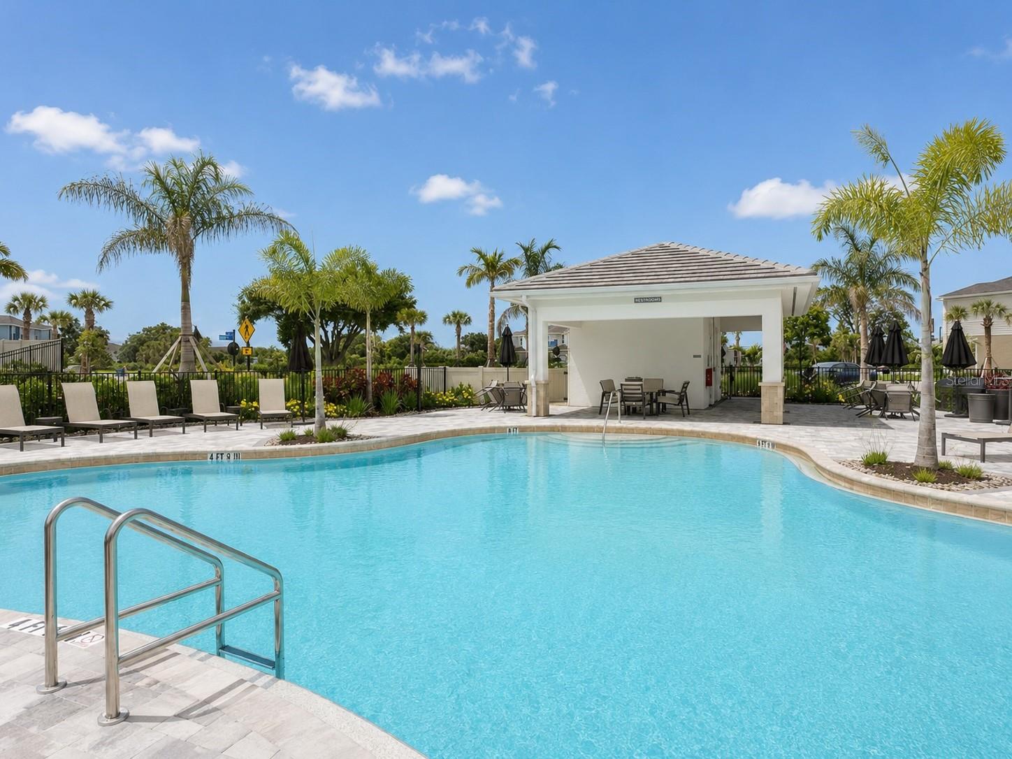 VINTERRA TWNHMS - Residential Lease