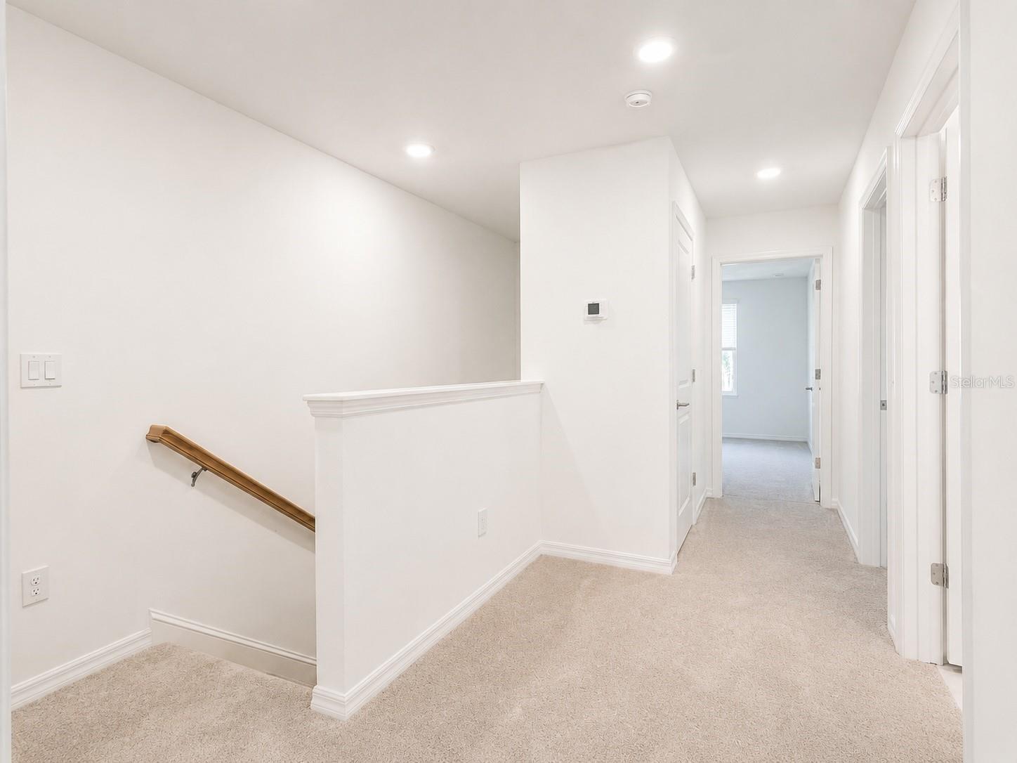 VINTERRA TWNHMS - Residential Lease