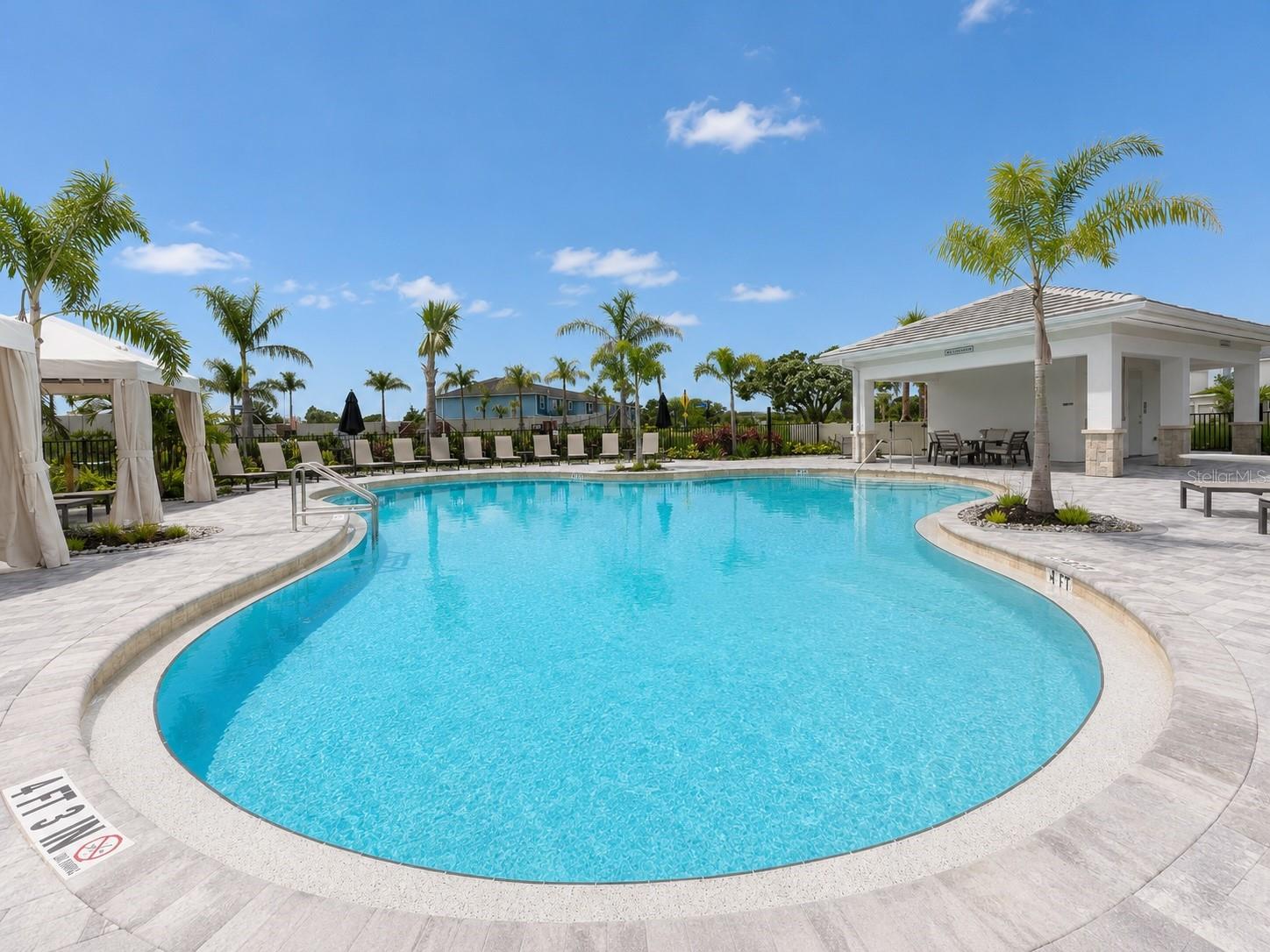 VINTERRA TWNHMS - Residential Lease