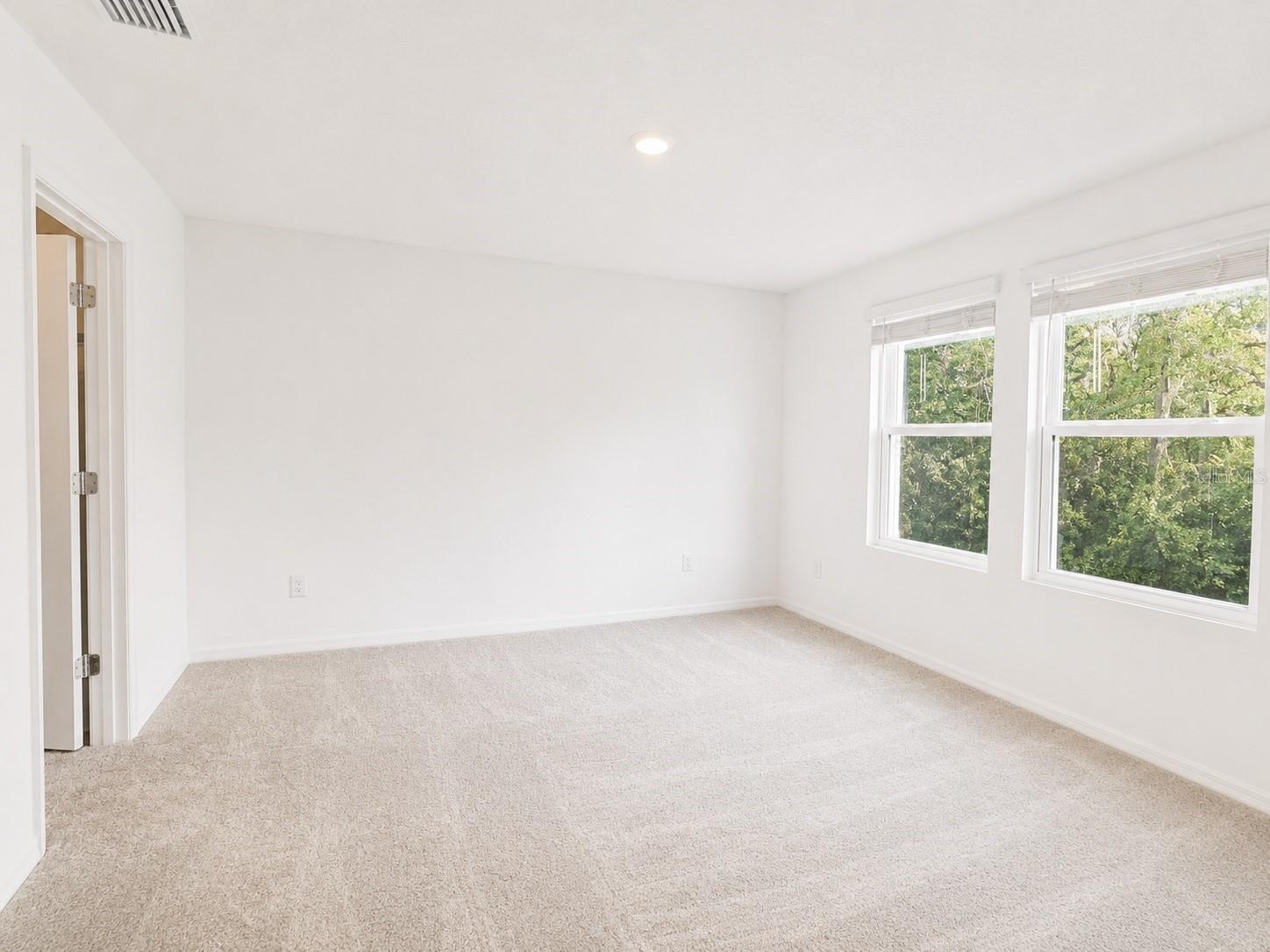 VINTERRA TWNHMS - Residential Lease