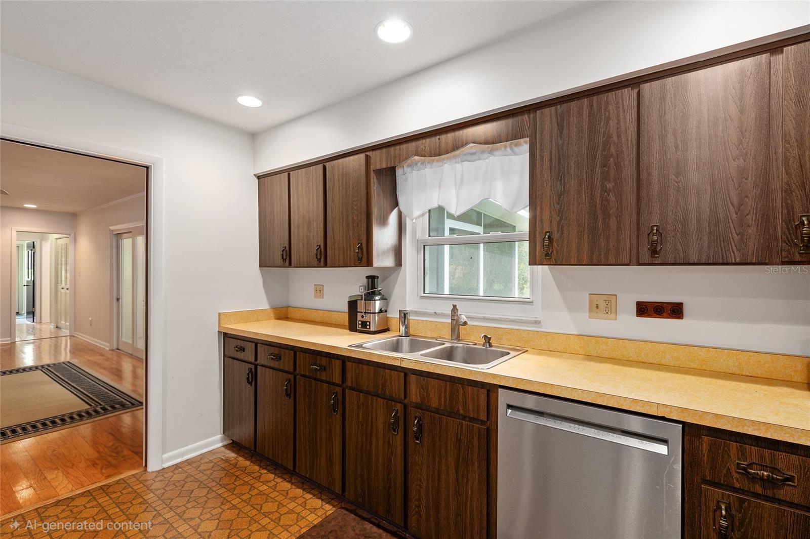 VALLEY THE - Residential