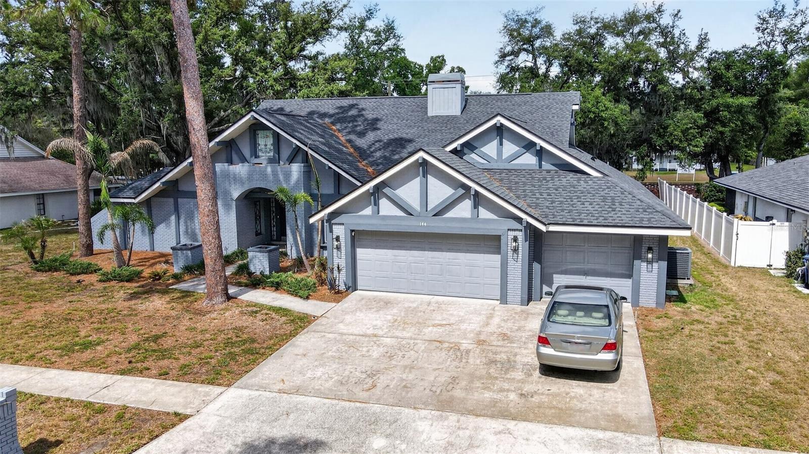 Auction Property. LIST PRICE IS FOR MLS PURPOSES ONLY. ACTUAL PRICE WILL BE DETERMINED AT AUCTION. ONLINE AUCTION ENDS JUNE 16 AT 11 AM ET. Updated 3BR/2.5BA pool home located in the highly desirable gated neighborhood of Barrington Oaks. The property will sell regardless of price, subject to Bankruptcy Court approval. Upgrades include new roof, flooring, stainless appliances, quartz counters, and much more. The home is 2,572± sf concrete block stucco construction situated on a .37± AC lot with mature landscaping. Modern kitchen with stainless appliances, quartz counters, breakfast bar, and shaker style cabinets. Primary bath with dual sinks, soaking tub, and walk-in shower with jet shower panel system. Additional features include den/office, split floor plan, vaulted ceilings, brick fireplace, and stained glass style accent windows. Spacious covered back porch and pool under screened enclosure. Large 808± sf 3-car garage provides extra room for storage, workspace, or toys. Back taxes (’23-’25) to be paid by buyer at closing. Property #: DG26022-1. Bid Online June 9 - 16. 10% Buyer's Premium. Sale is subject to approval by the United States Bankruptcy Court for the Middle District of Florida in Case No. 8:26-bk-01636-CPM.