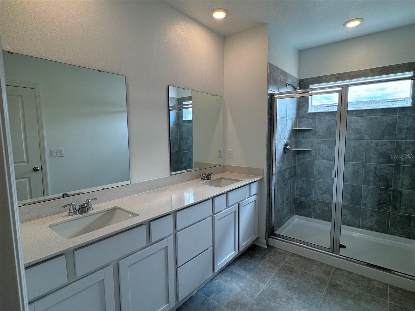 WESTVIEW SOUTH - Residential Lease