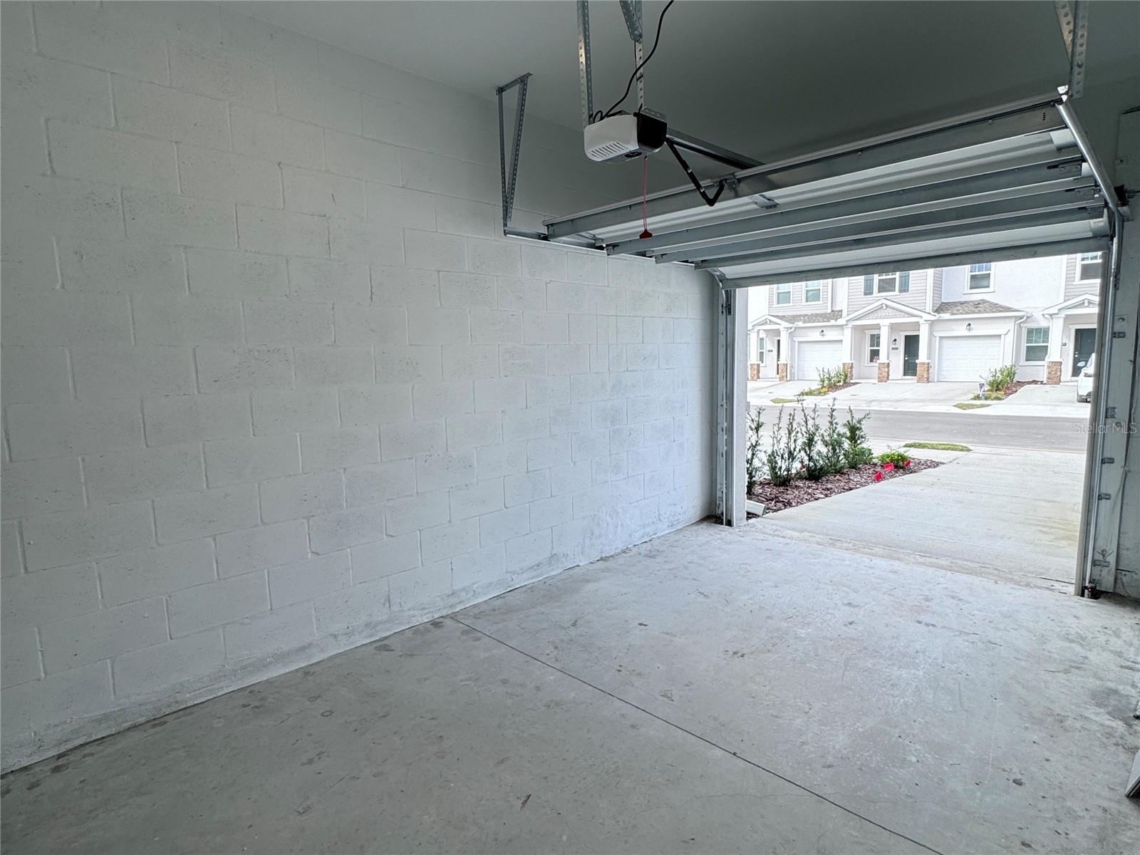 WESTVIEW SOUTH - Residential Lease