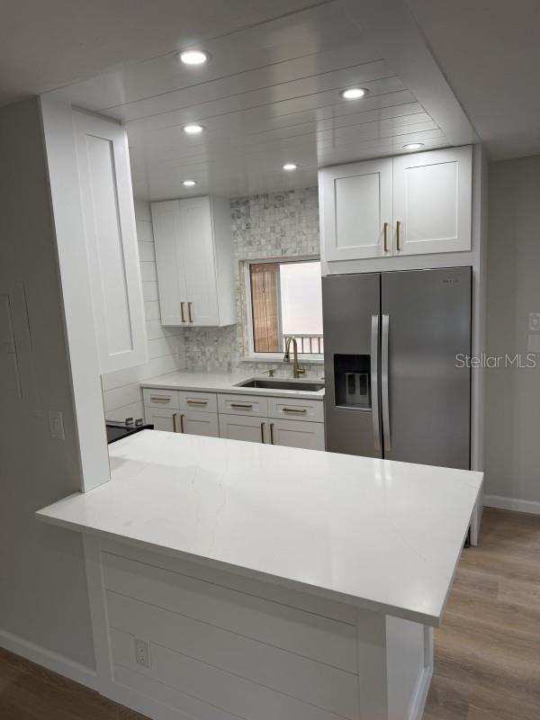 SUNLAND APTS - Residential
