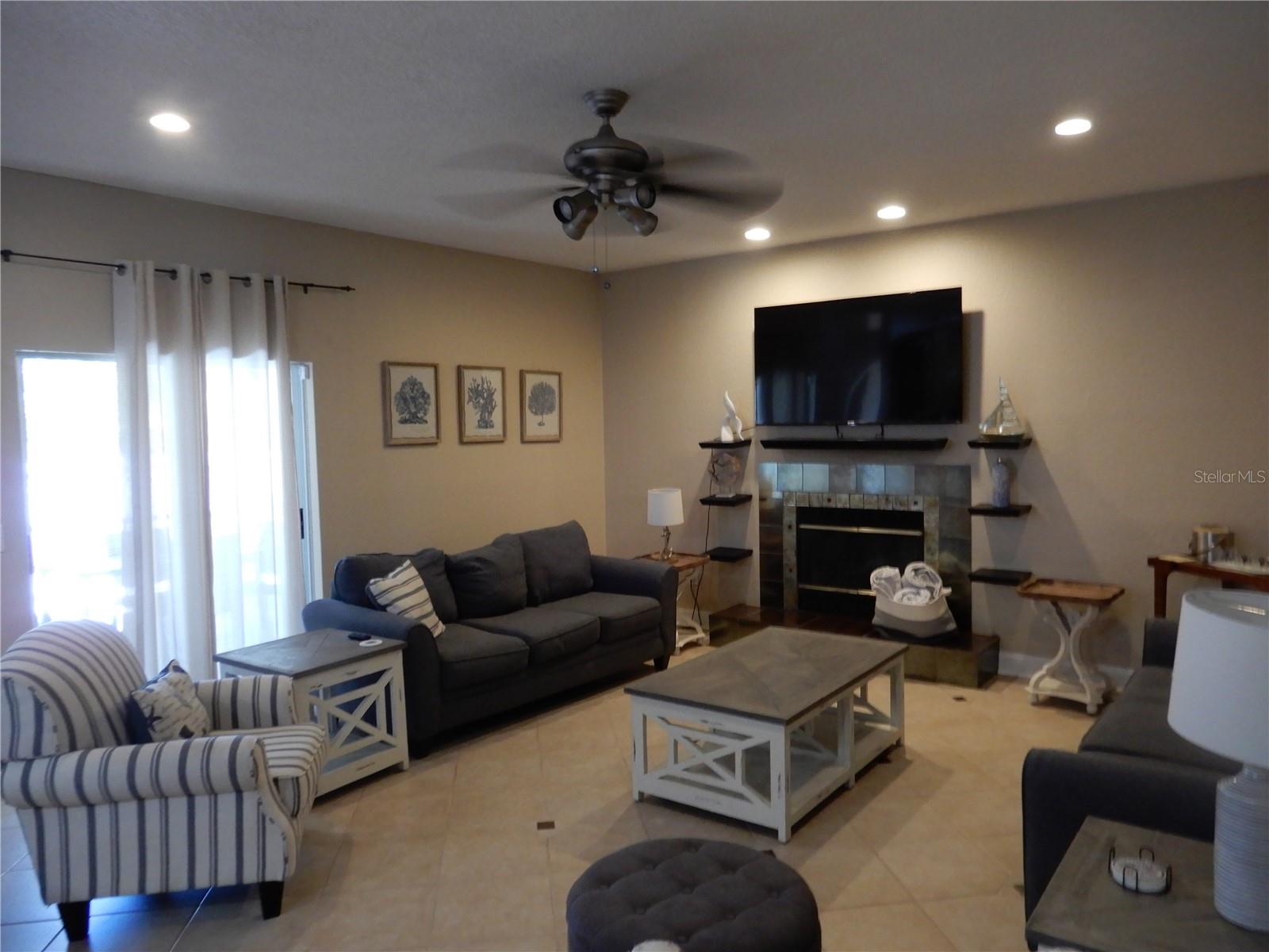 TIERRA VERDE - Residential Lease