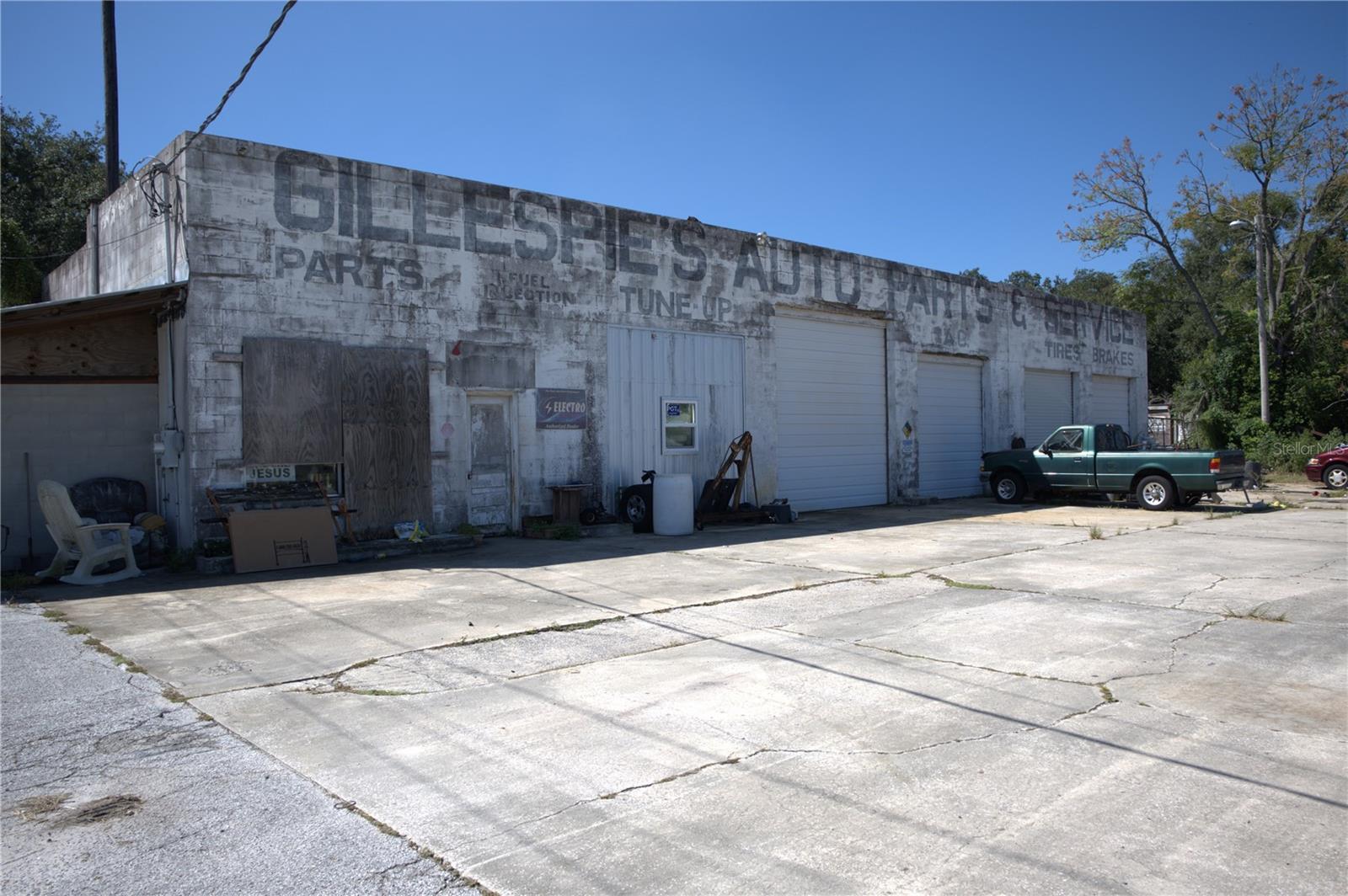 WEST PLANT CITY FARMS UNIT - Commercial Sale