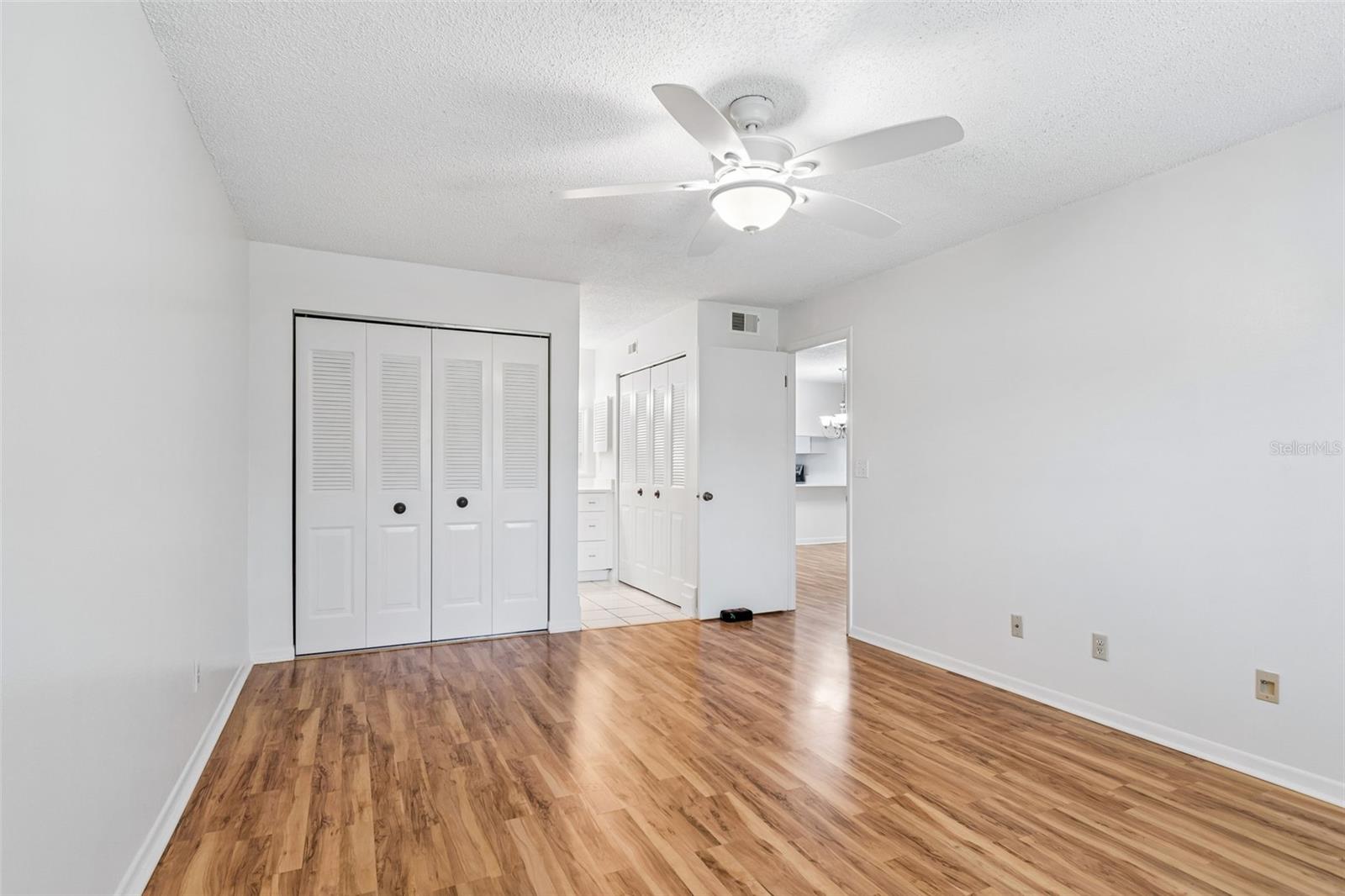 TRAFALGAR SQUARE CONDO - Residential