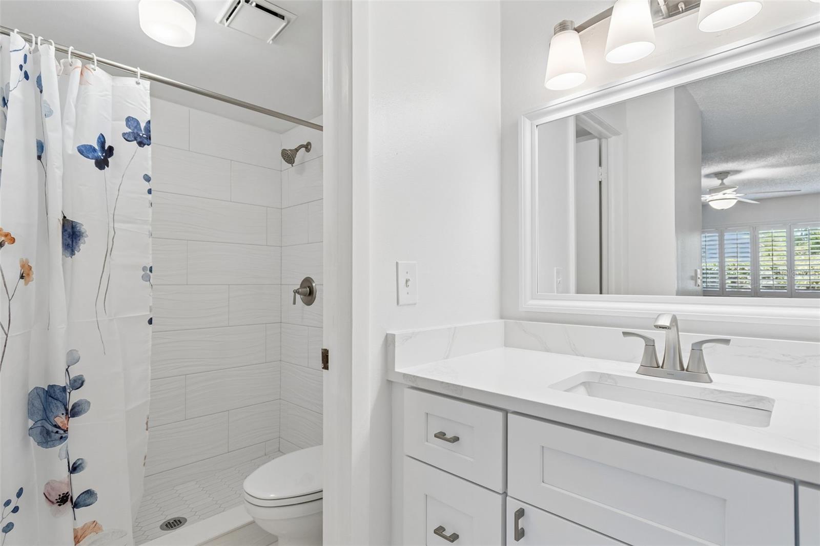 TRAFALGAR SQUARE CONDO - Residential