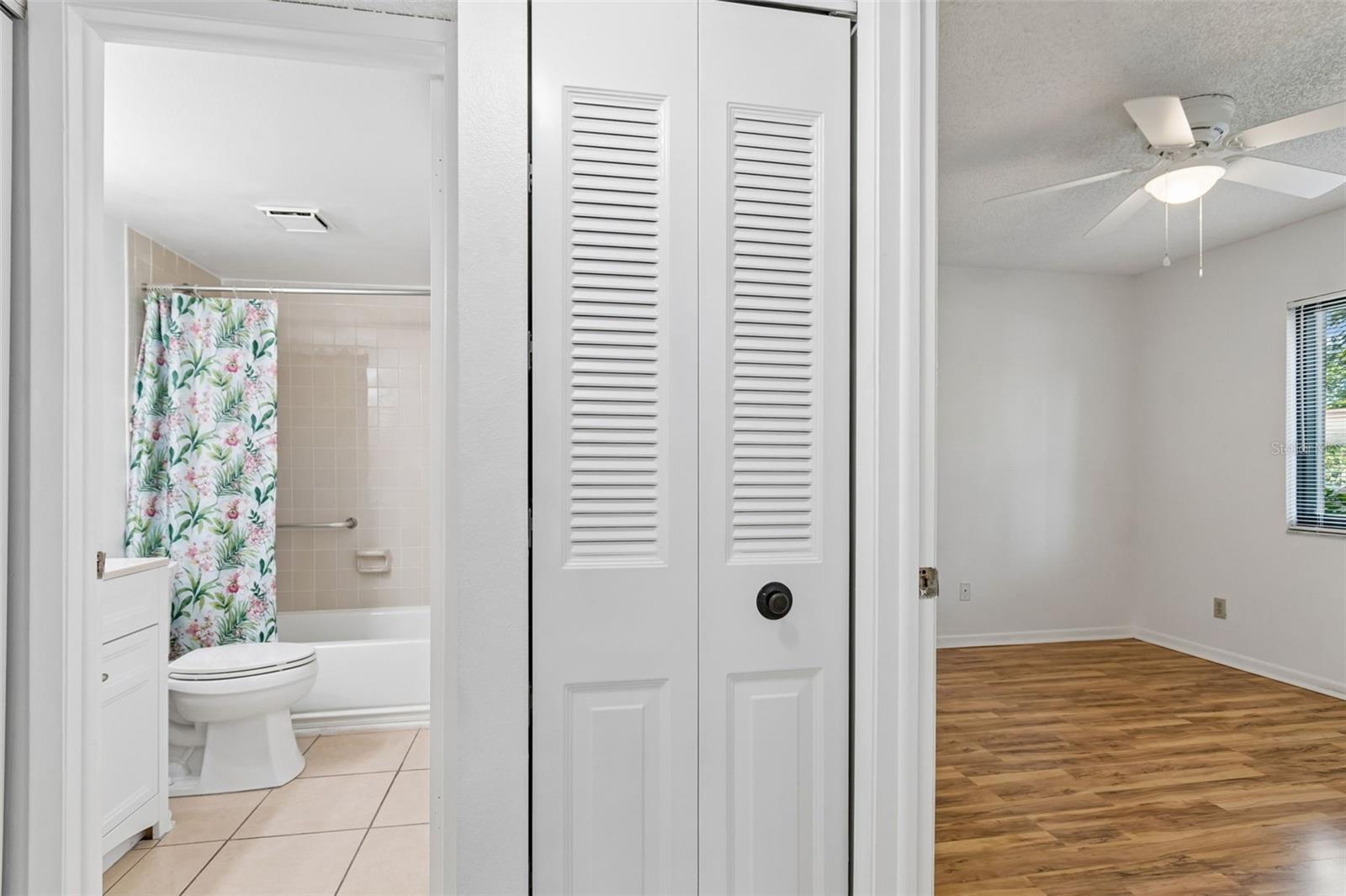 TRAFALGAR SQUARE CONDO - Residential