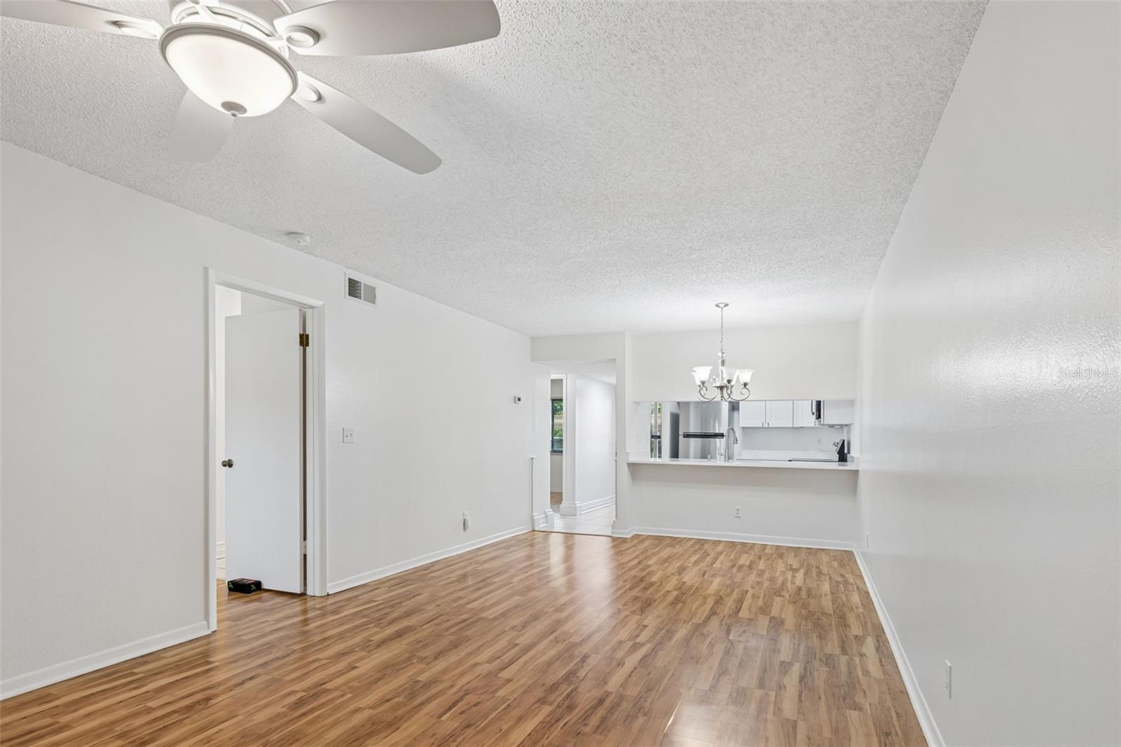 TRAFALGAR SQUARE CONDO - Residential