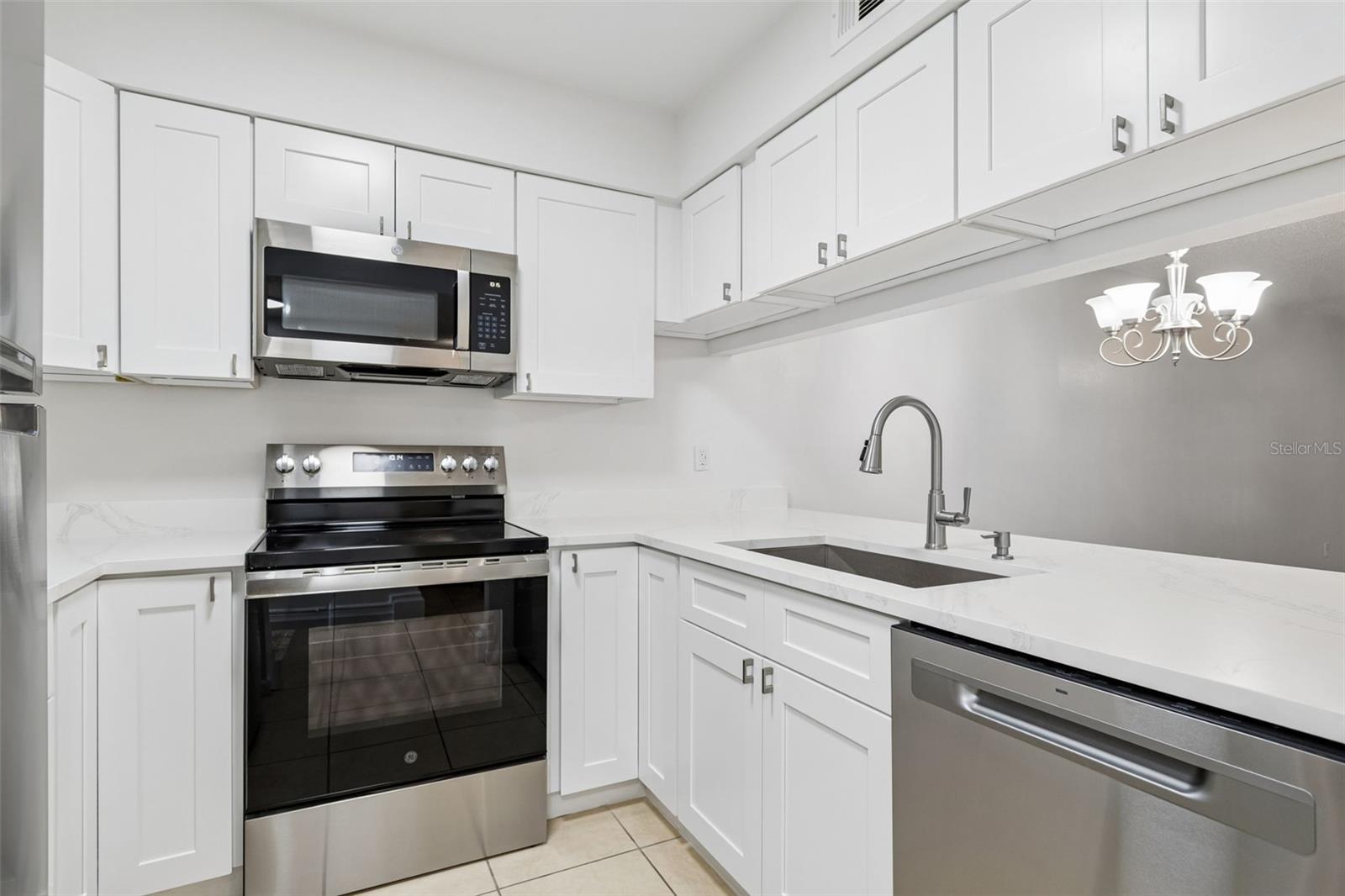 TRAFALGAR SQUARE CONDO - Residential
