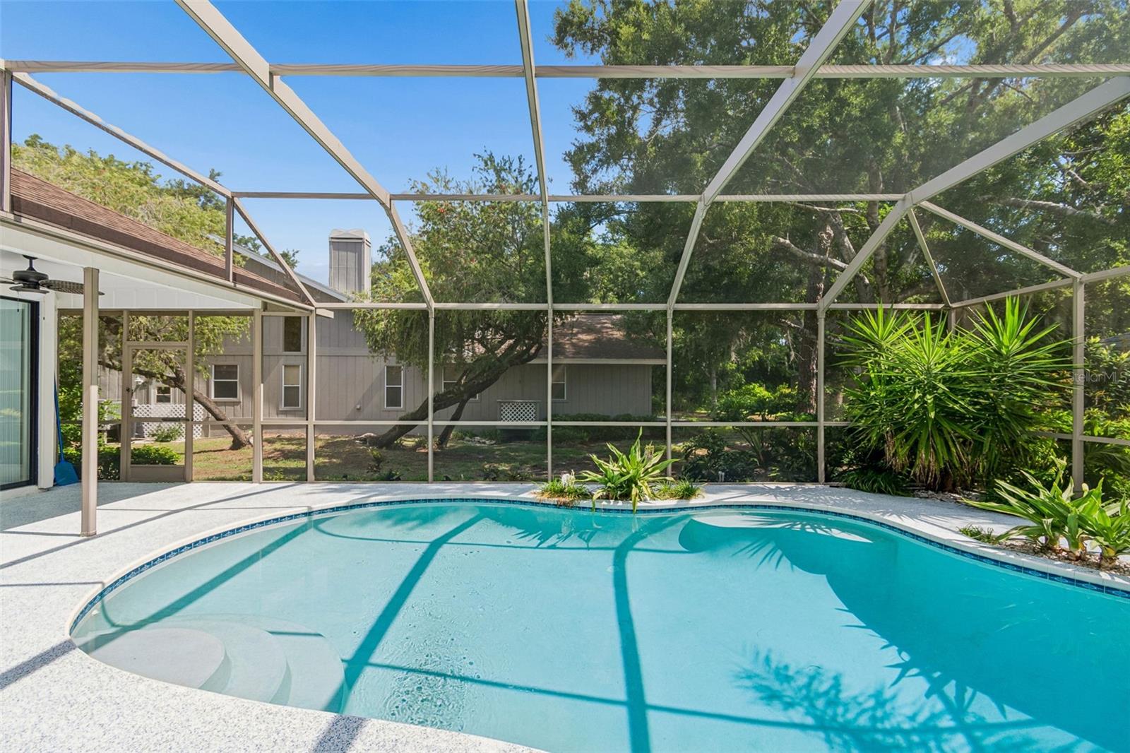 LAKES ESTATES 3 OF SARASOTA - Residential