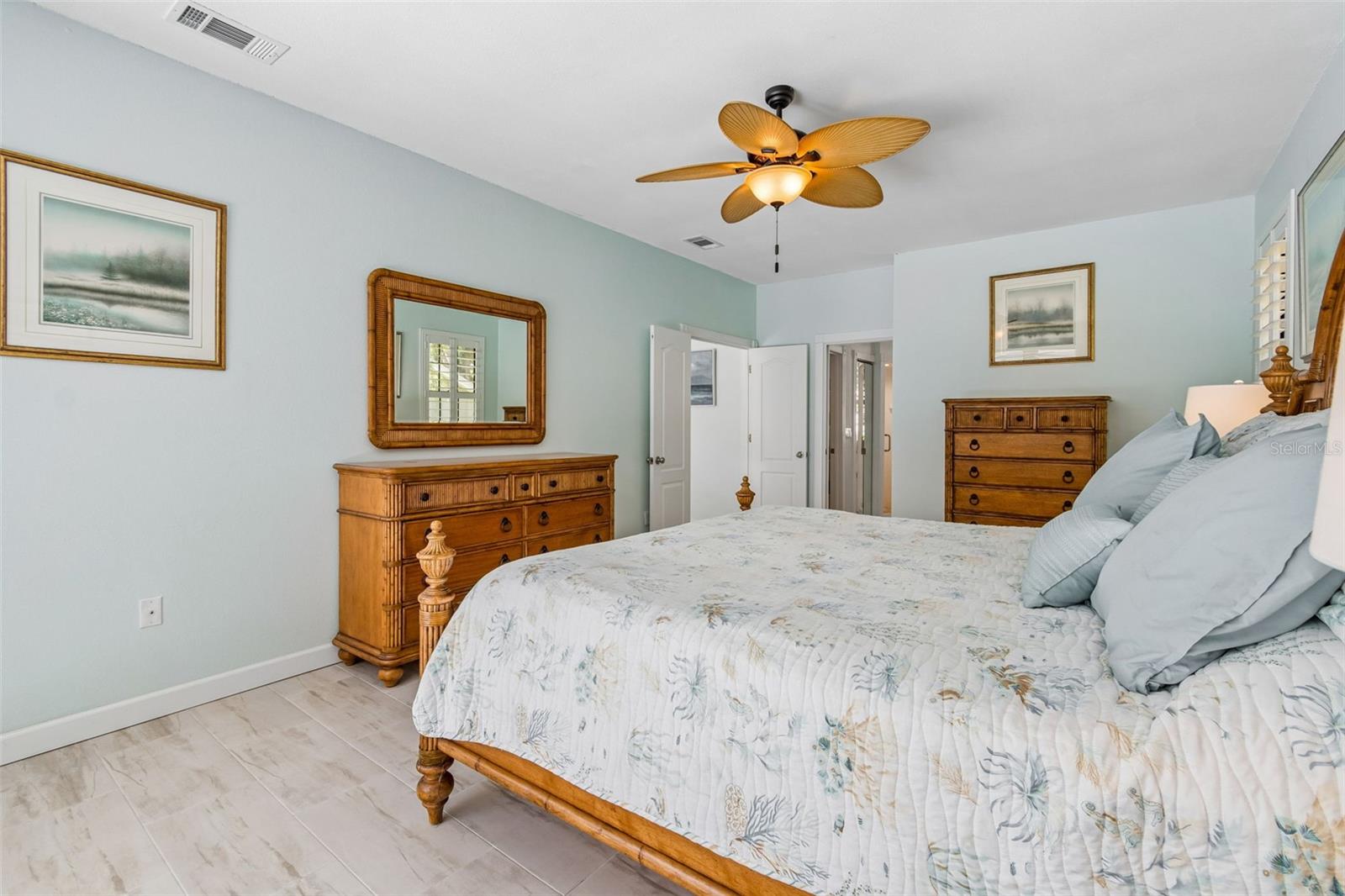 LAKES ESTATES 3 OF SARASOTA - Residential