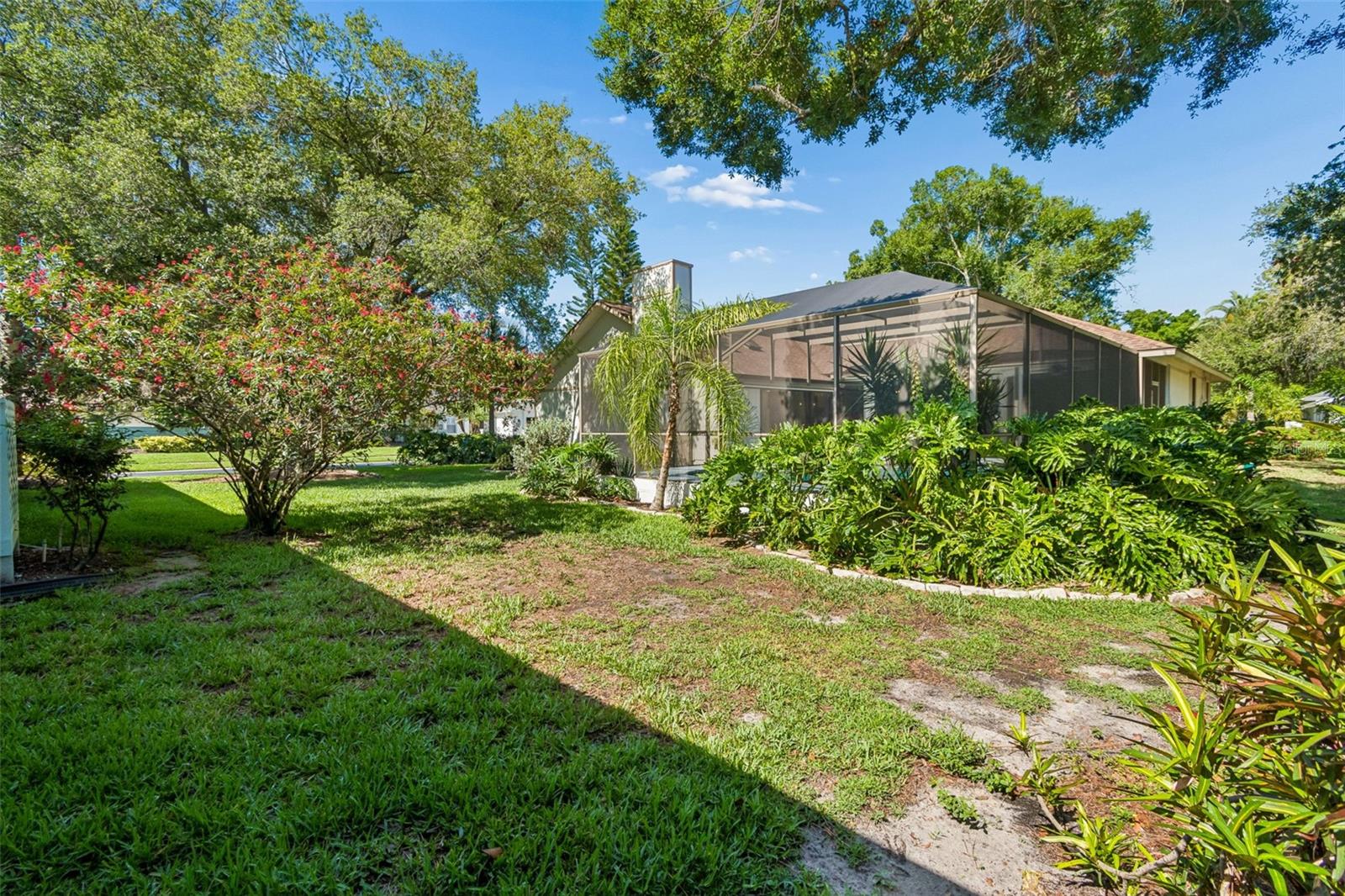 LAKES ESTATES 3 OF SARASOTA - Residential