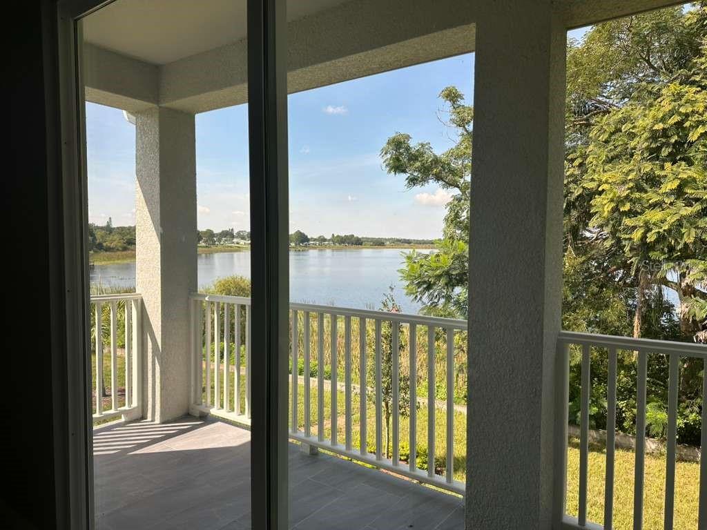 CALABAY PARC AT TOWER LAKE - Residential