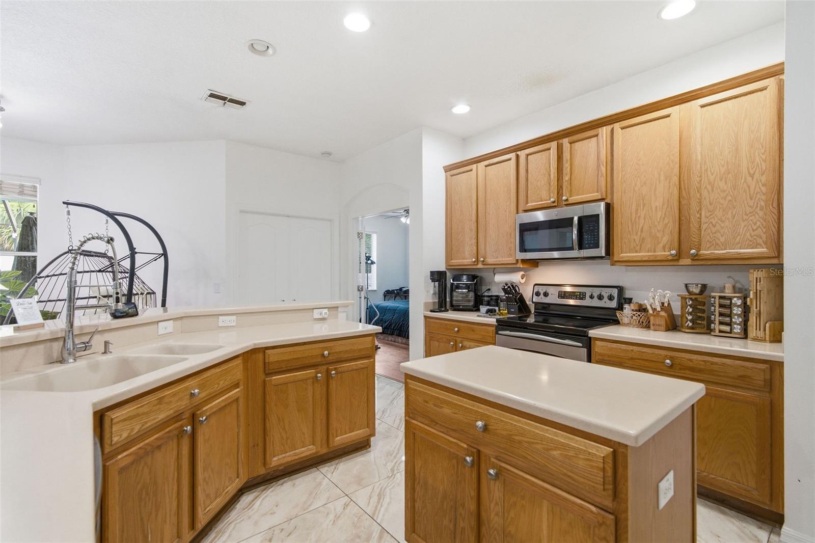 LAKEWOOD RIDGE ESTATES SOUTH - Residential Lease