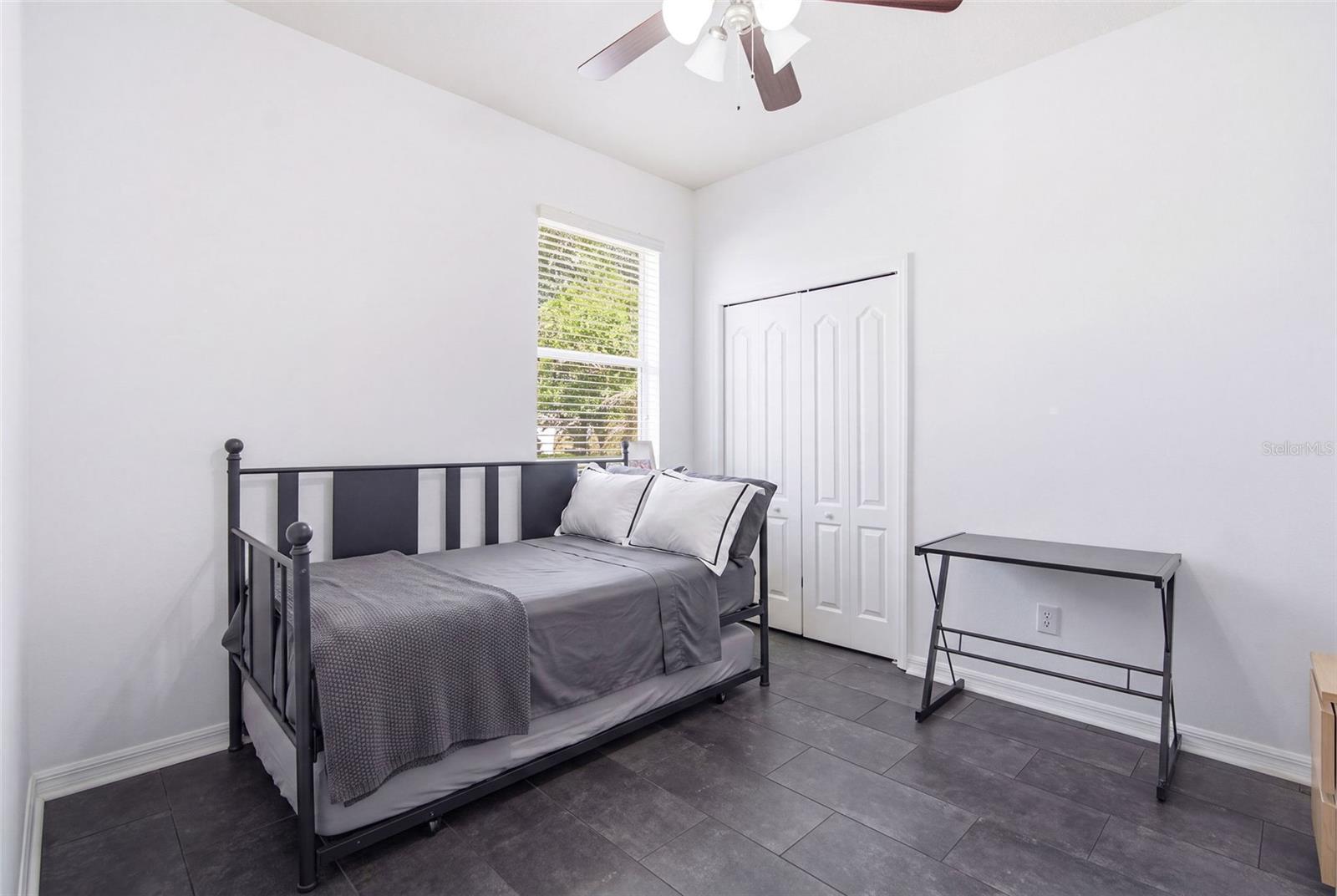 LAKEWOOD RIDGE ESTATES SOUTH - Residential Lease