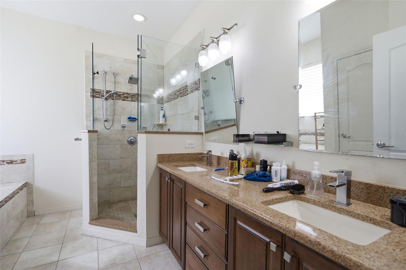 LAKEWOOD RIDGE ESTATES SOUTH - Residential Lease