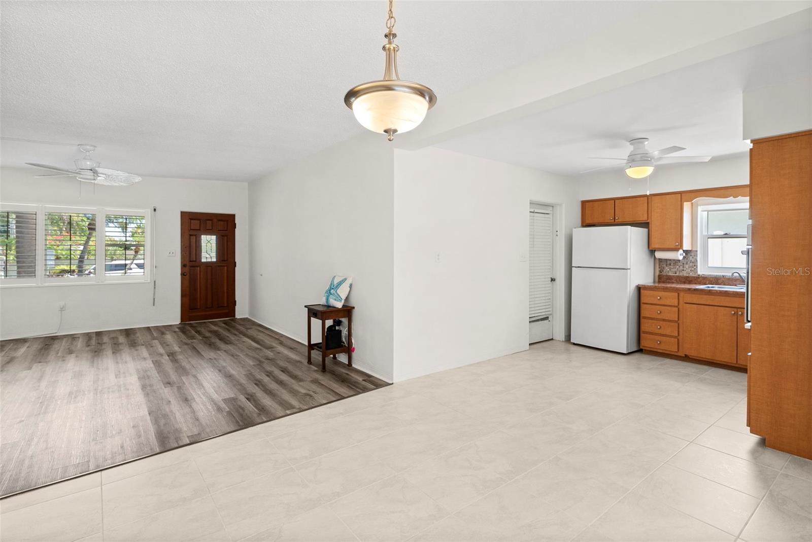 YELLOW BANKS GROVE 3RD ADD - Residential
