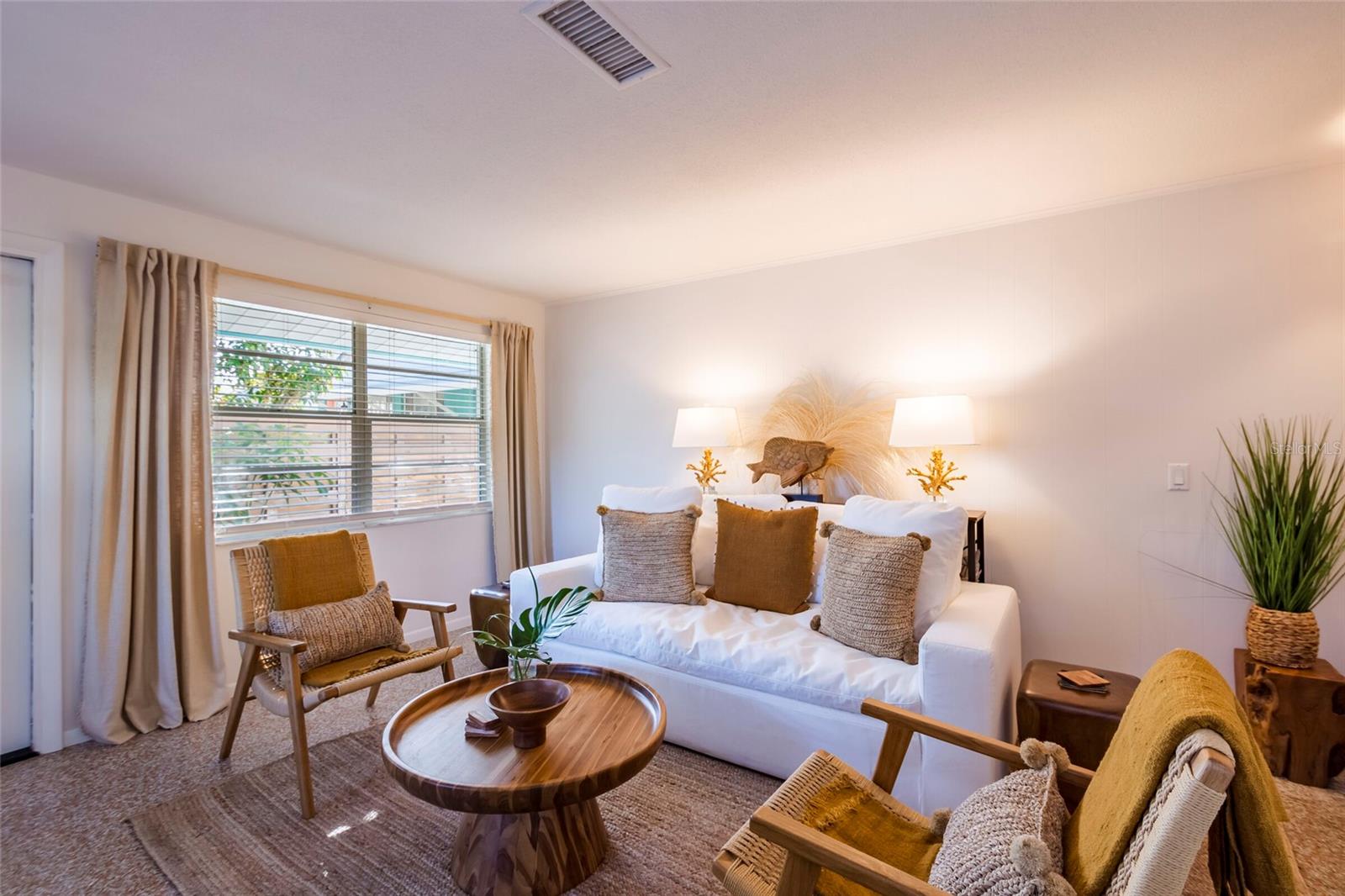 ANNA MARIA BEACH - Residential Income