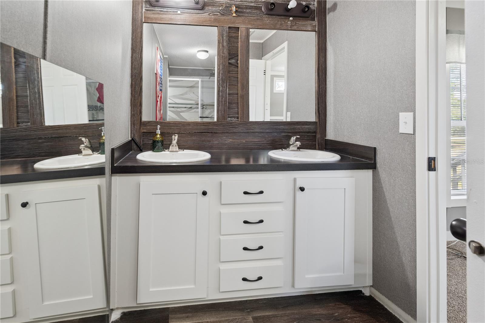 WILLISTON HLNDS - Residential
