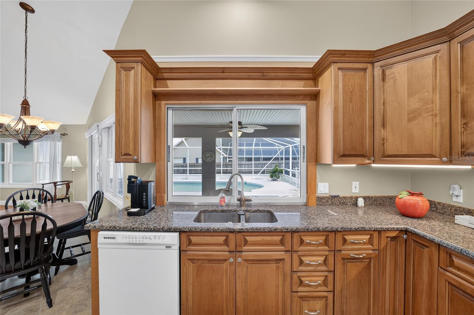 AVONDALE - Residential
