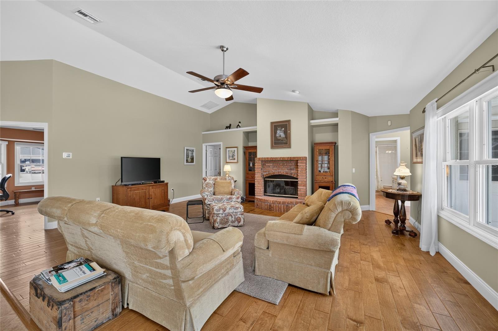 AVONDALE - Residential