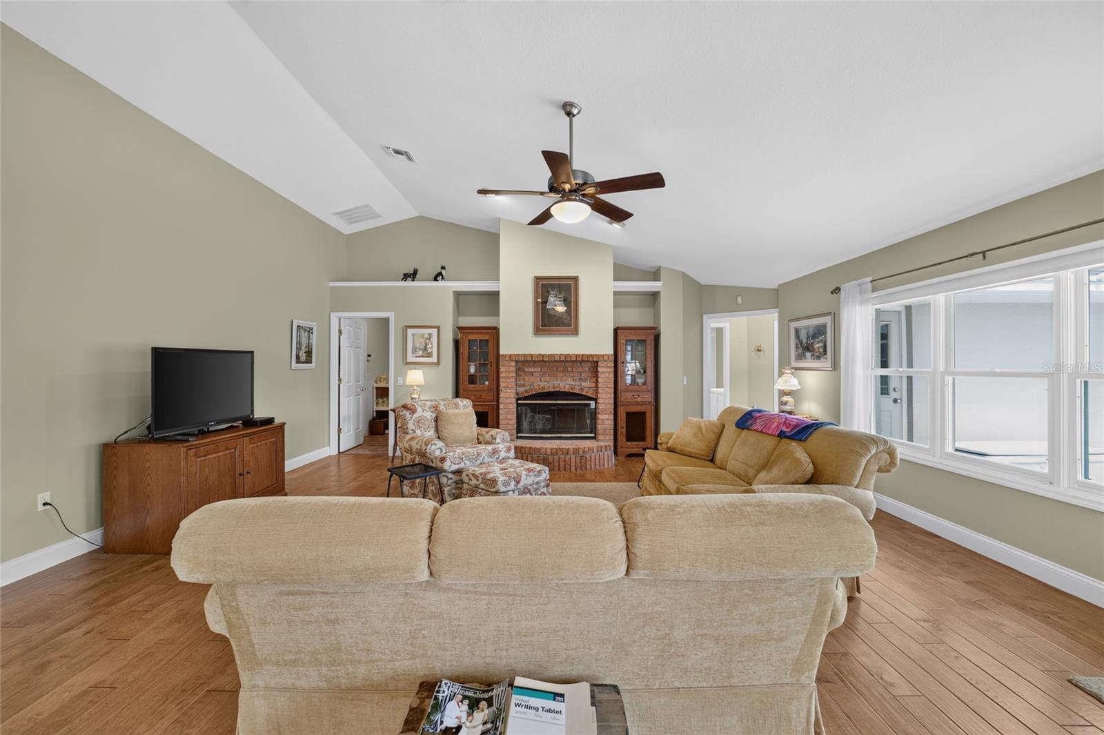 AVONDALE - Residential