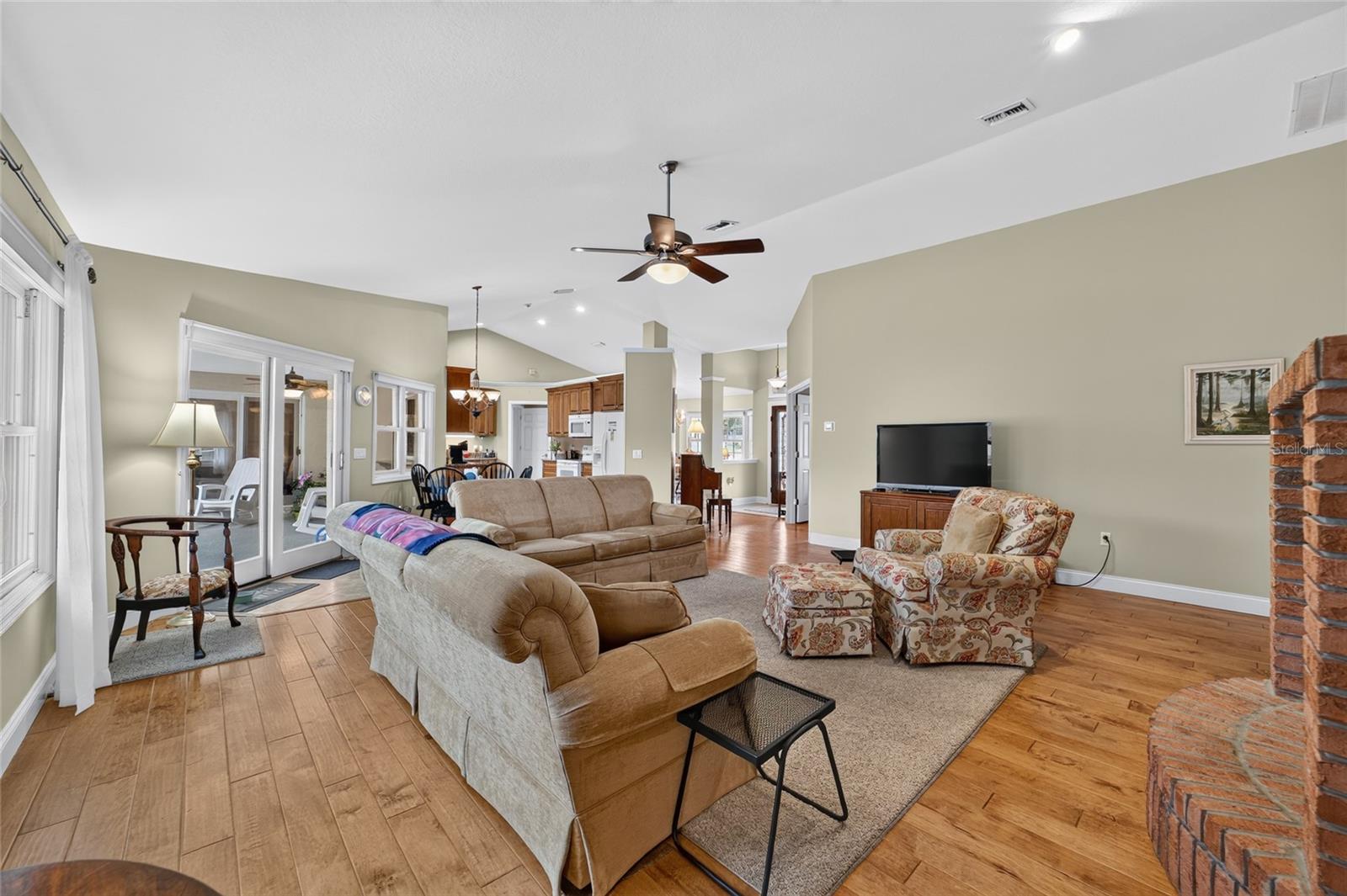 AVONDALE - Residential