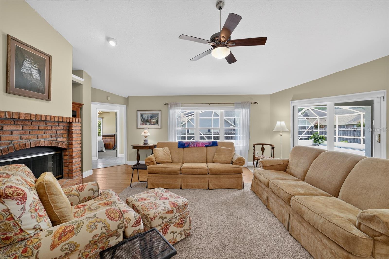 AVONDALE - Residential