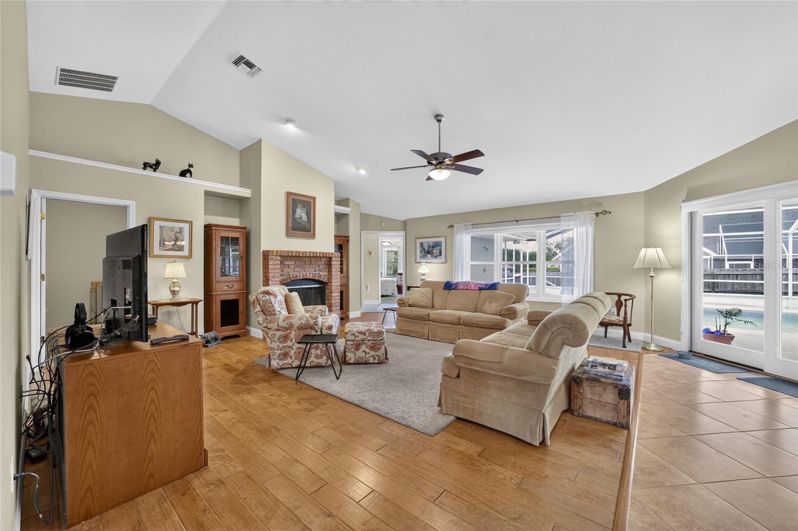 AVONDALE - Residential