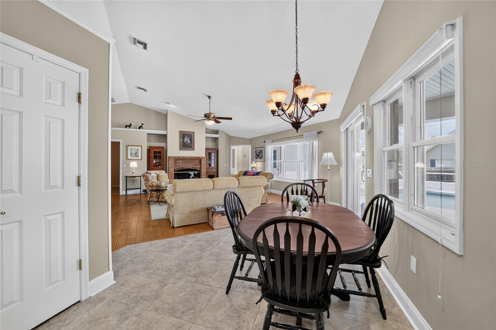 AVONDALE - Residential