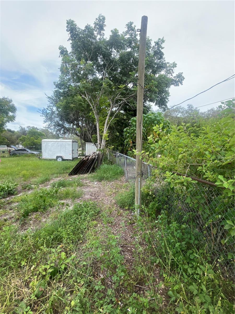 MOON LAKE ESTATES - Land